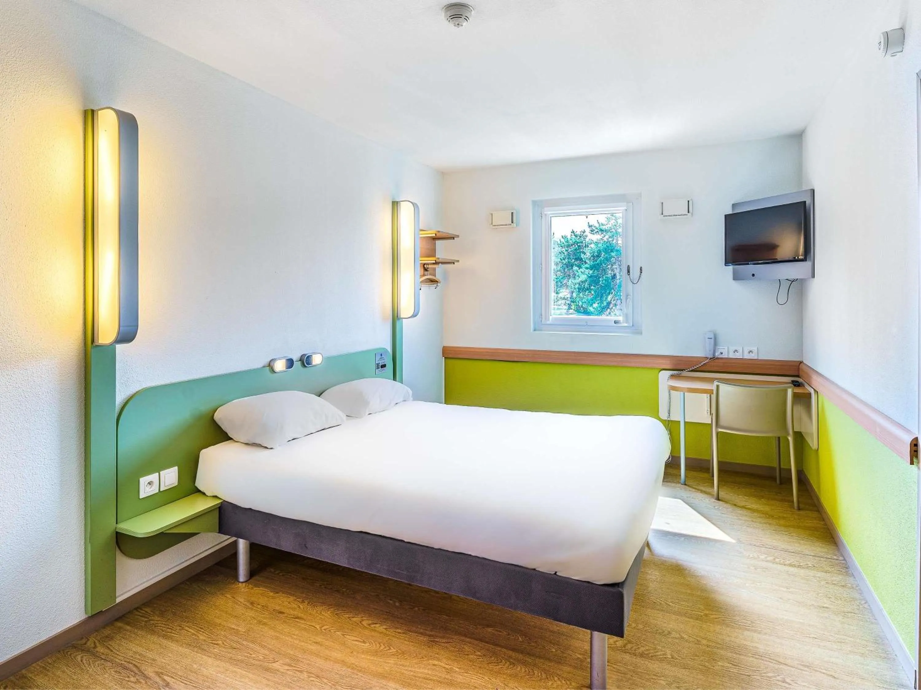 Bedroom, Bed in Ibis Budget Chalon Sur Saone Nord