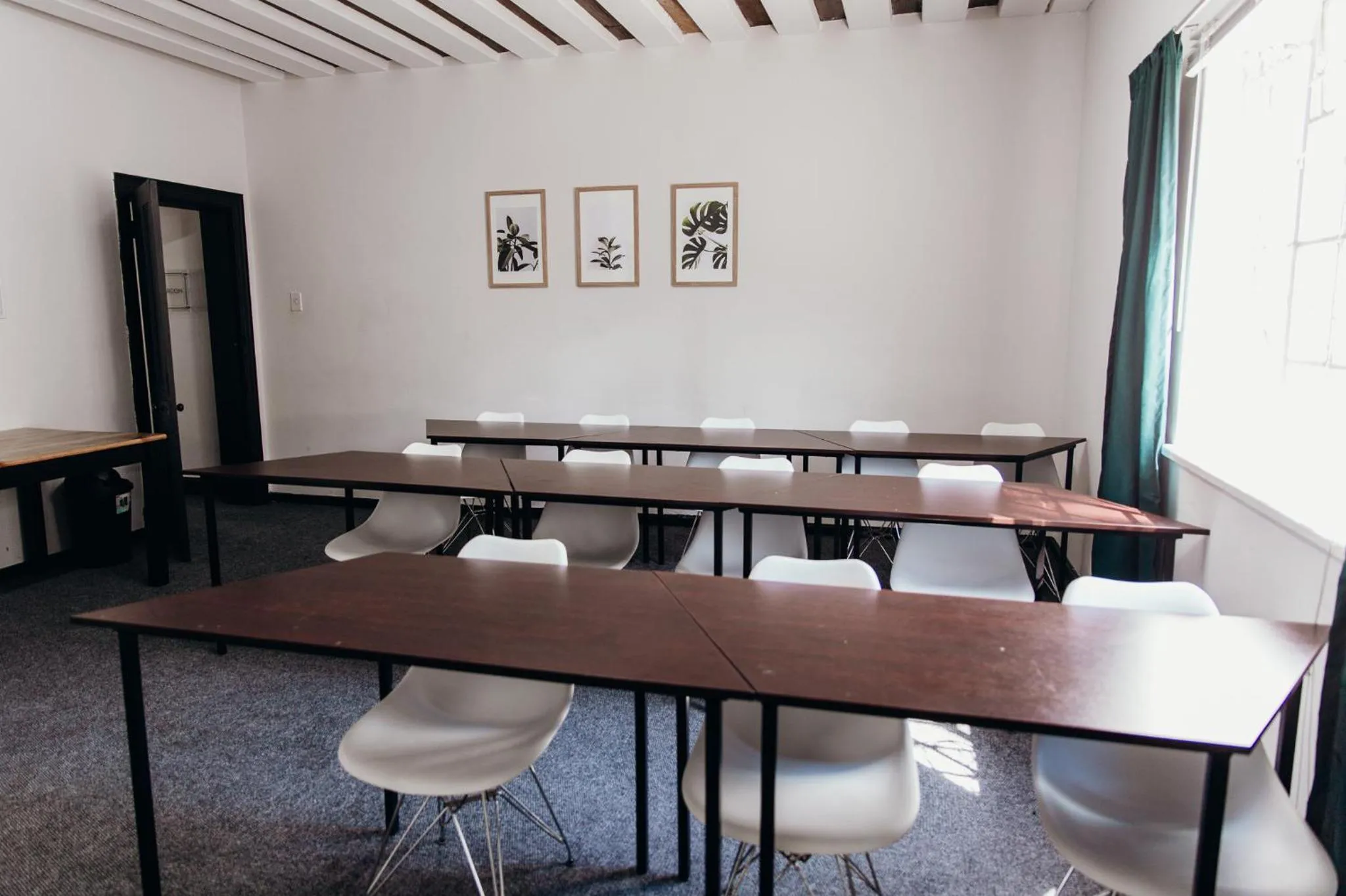 Meeting/conference room in George Lodge International