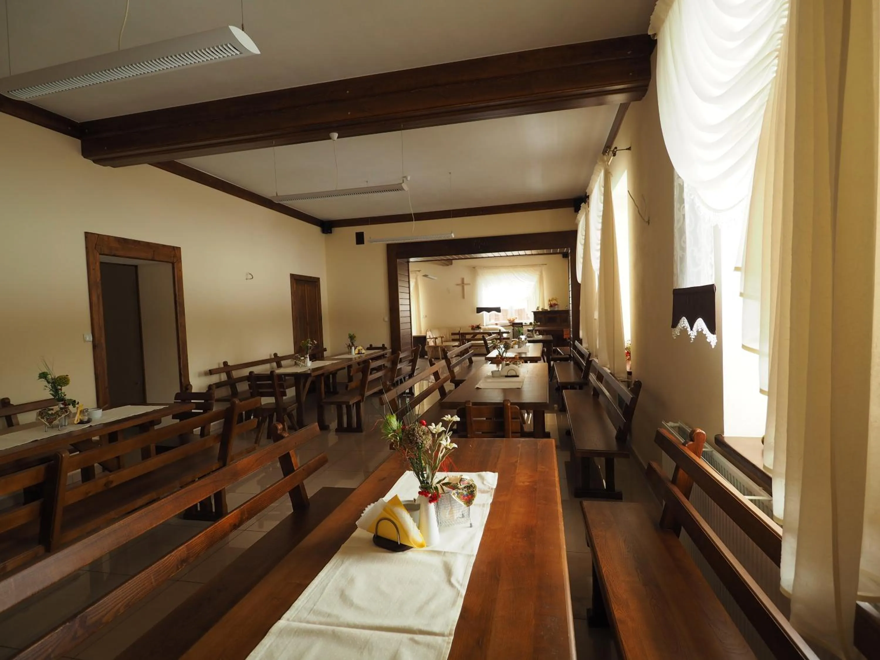 Restaurant/places to eat in DW Poronianka