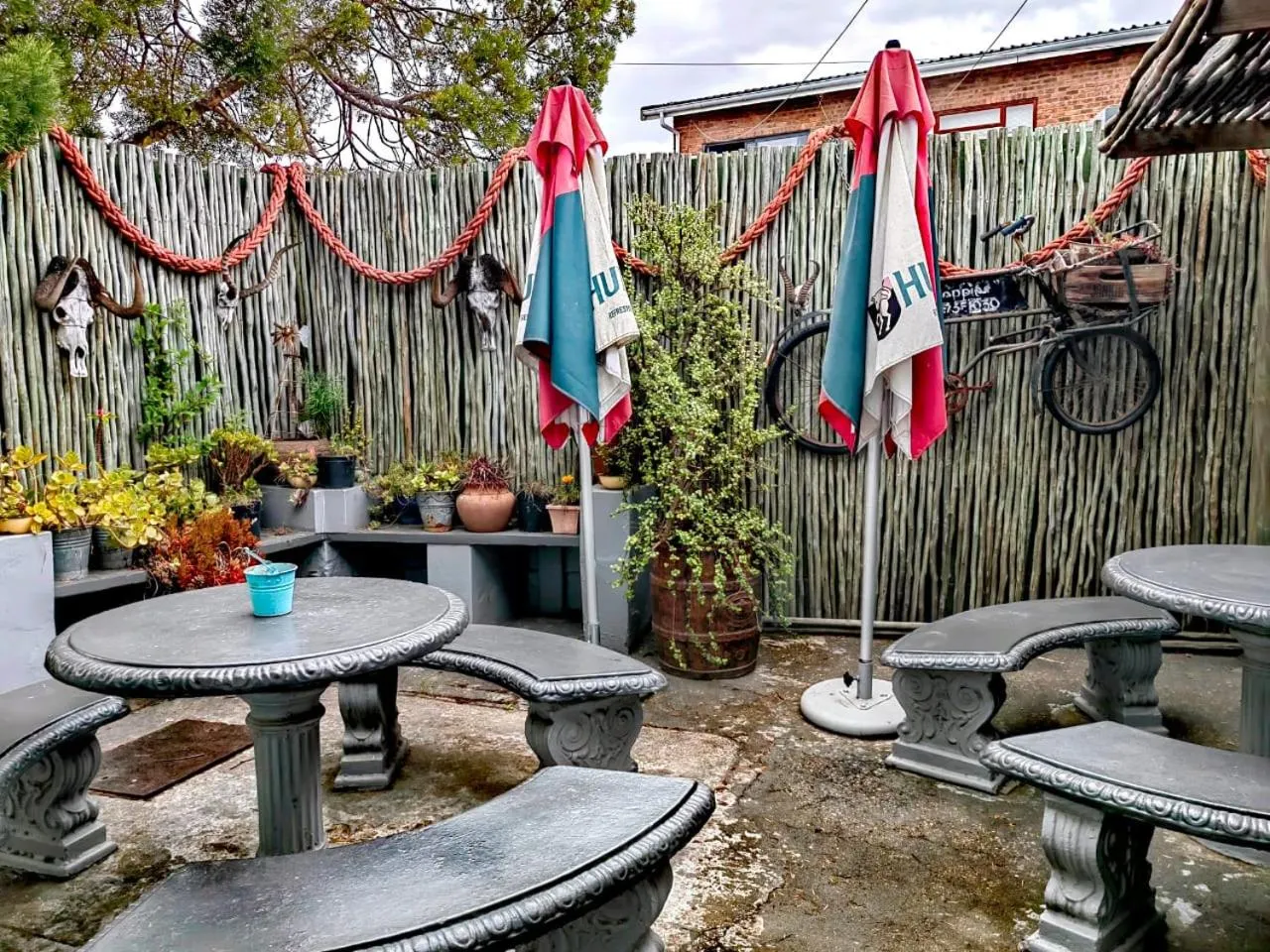 Restaurant/places to eat in Albertinia Hotel