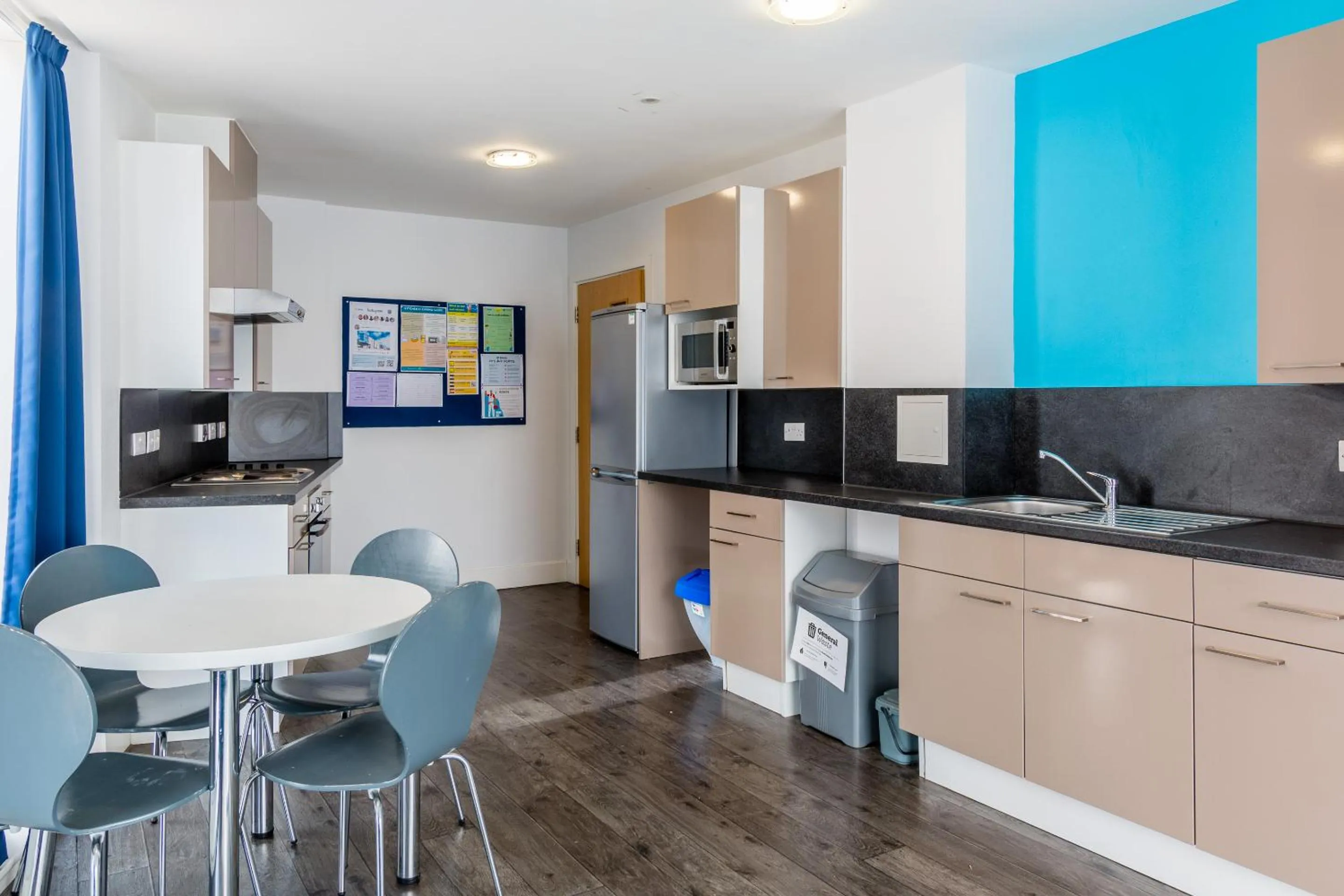 Kitchen or kitchenette in Destiny Student - Holyrood (Brae House)