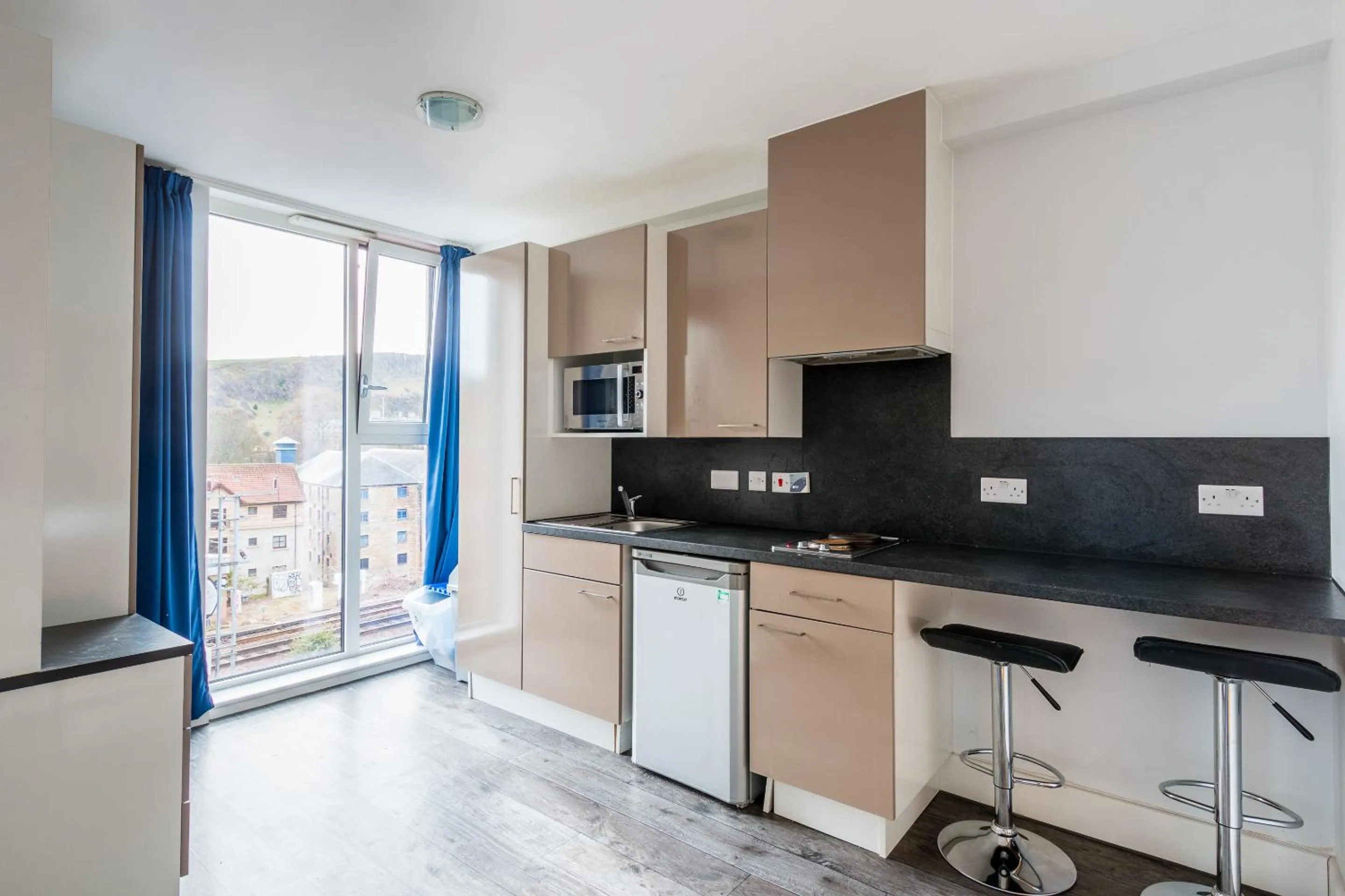 Kitchen or kitchenette in Destiny Student - Holyrood (Brae House)