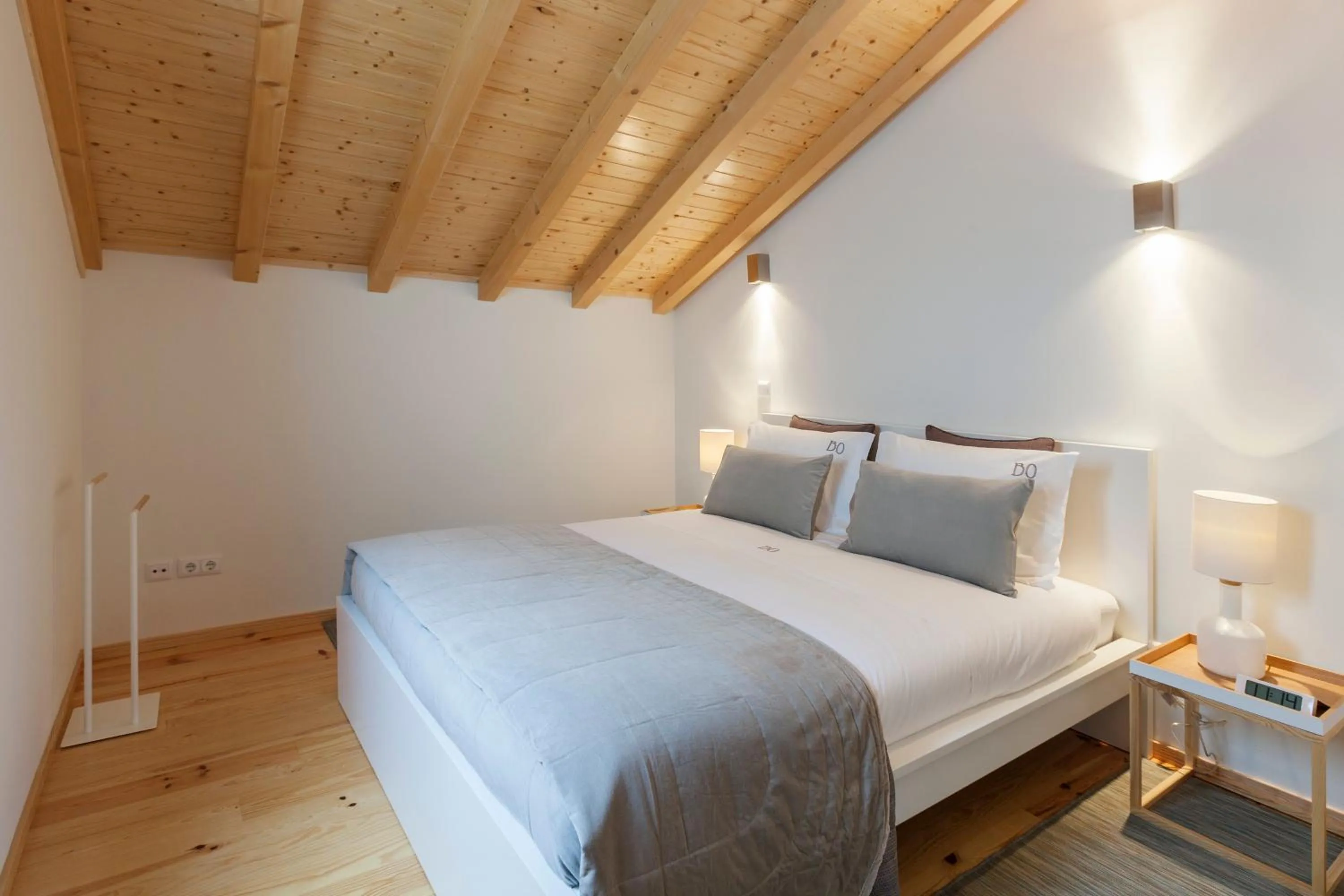 Bedroom, Bed in BO - Marquês Apartments