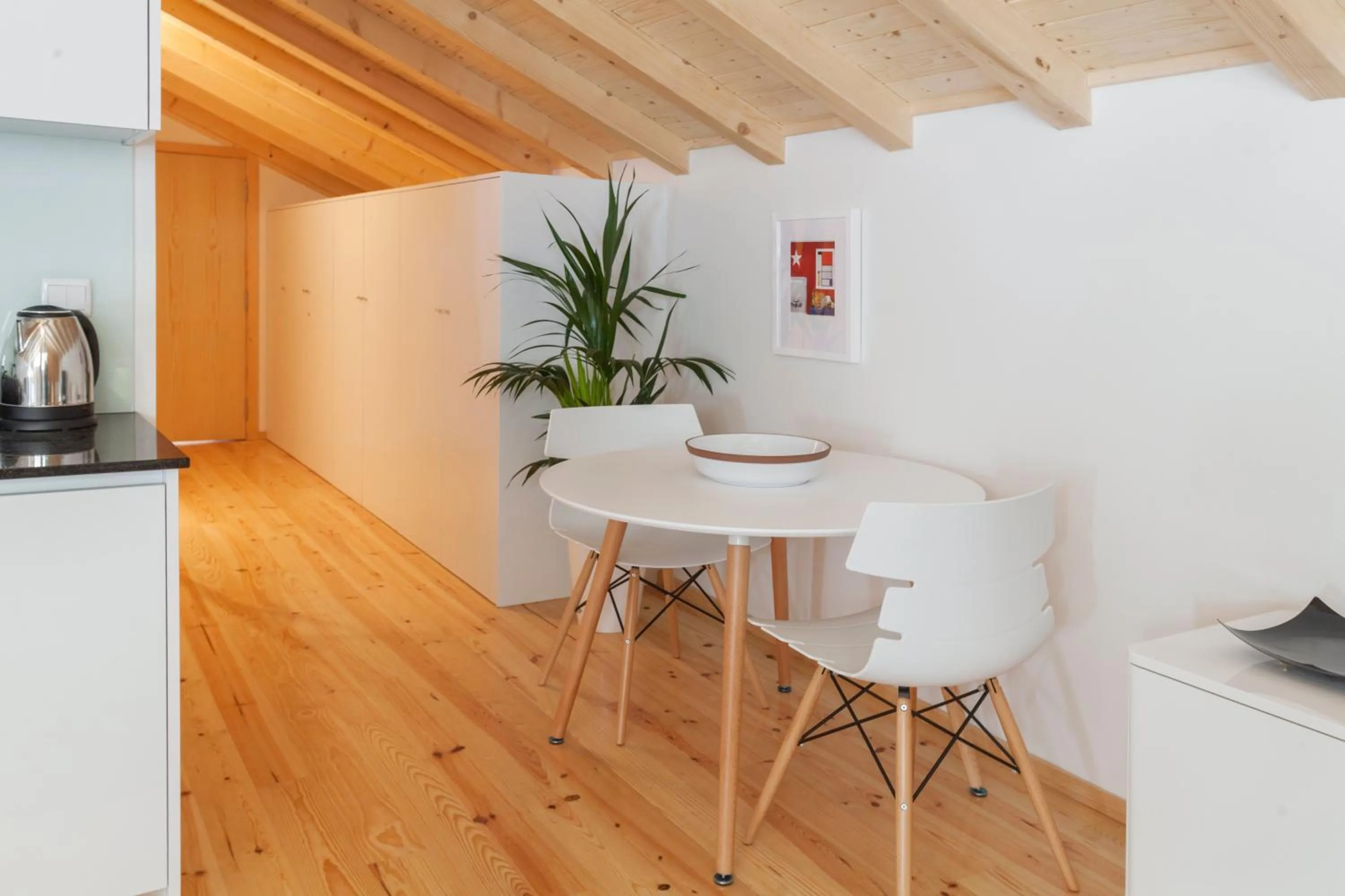 Dining area in BO - Marquês Apartments