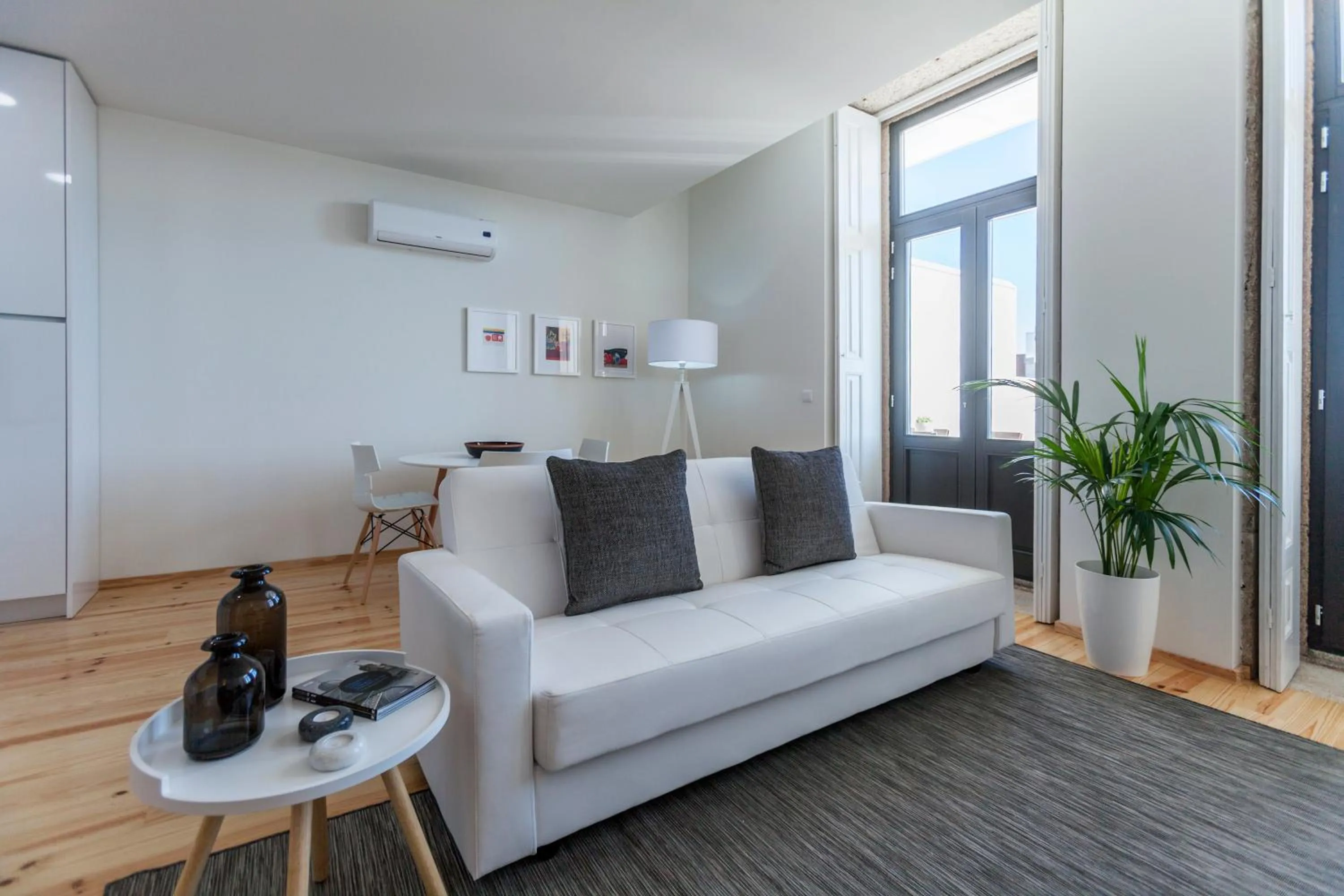 Living room in BO - Marquês Apartments