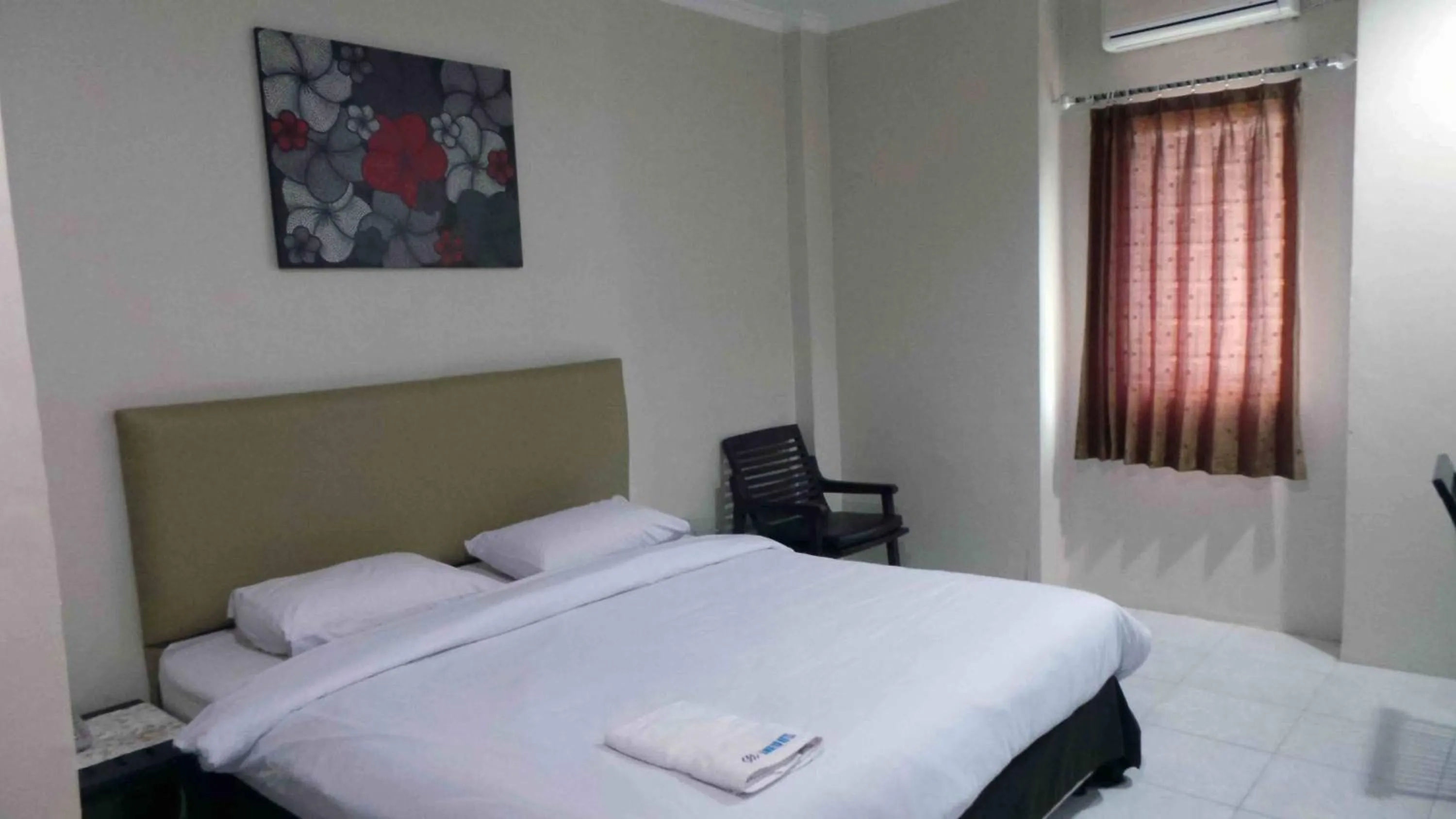 Bed in Karaton Luwuk