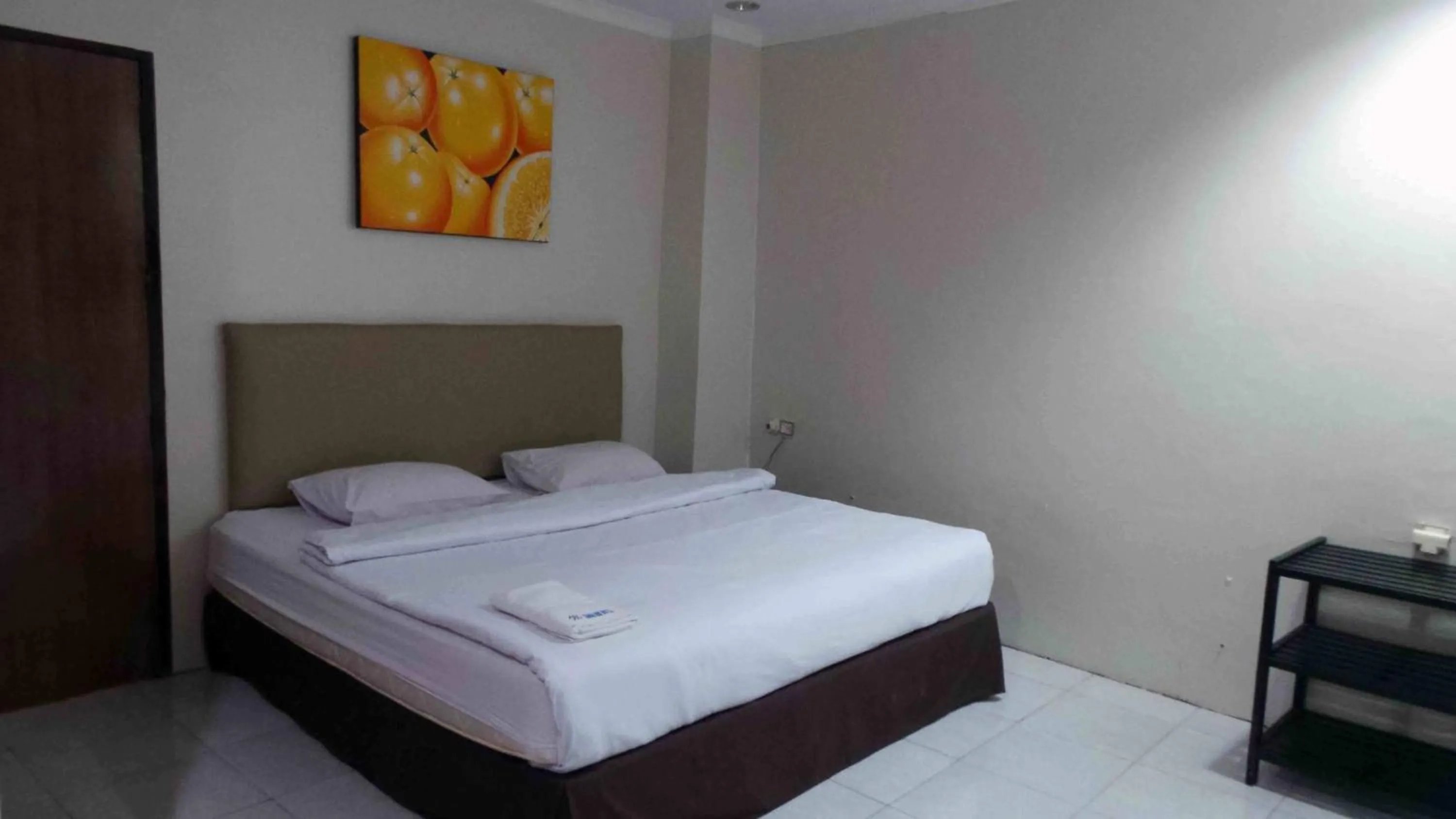 Bed in Karaton Luwuk