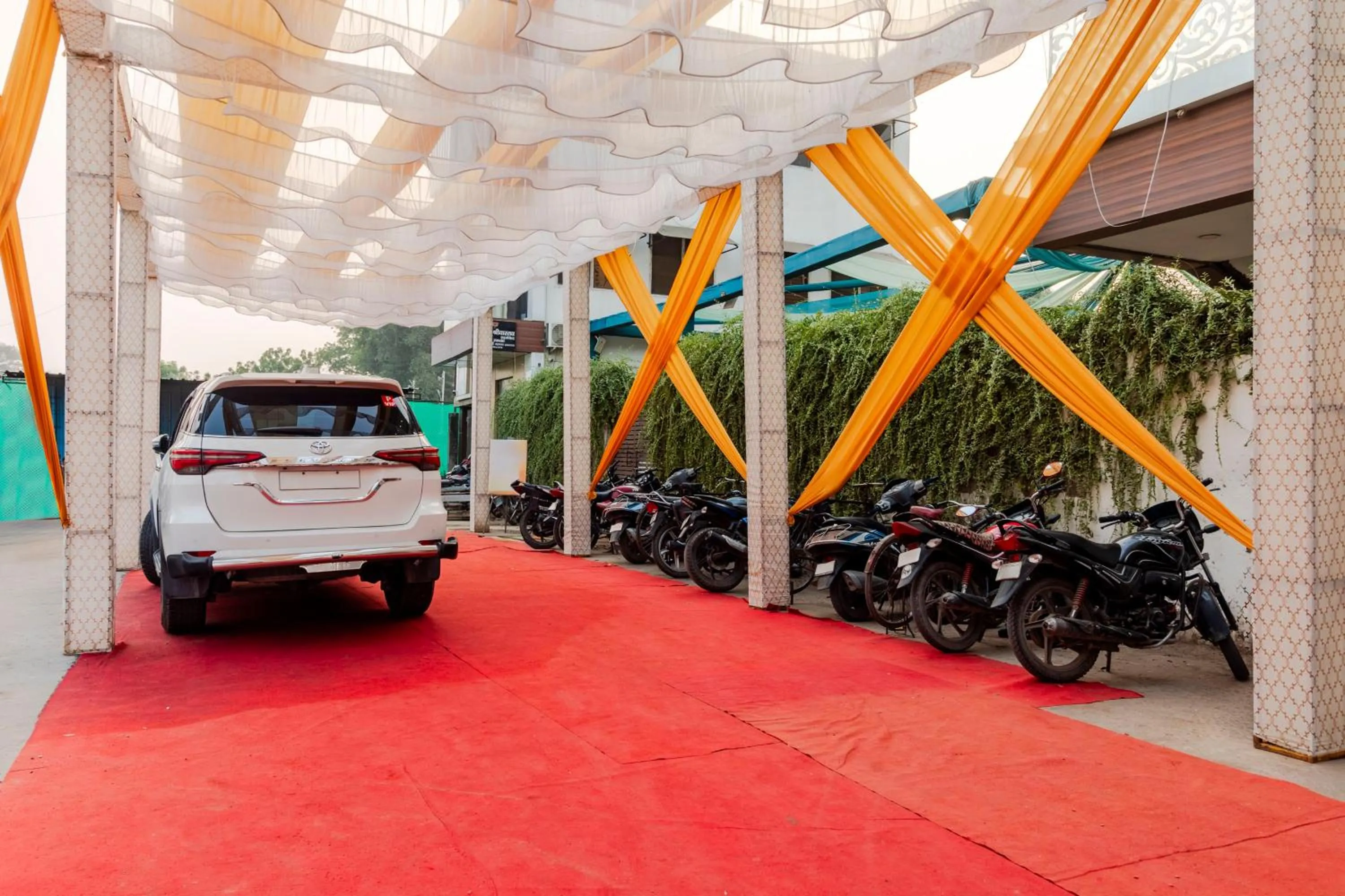 Parking in Treebo KGF Villa with Swimming Pool