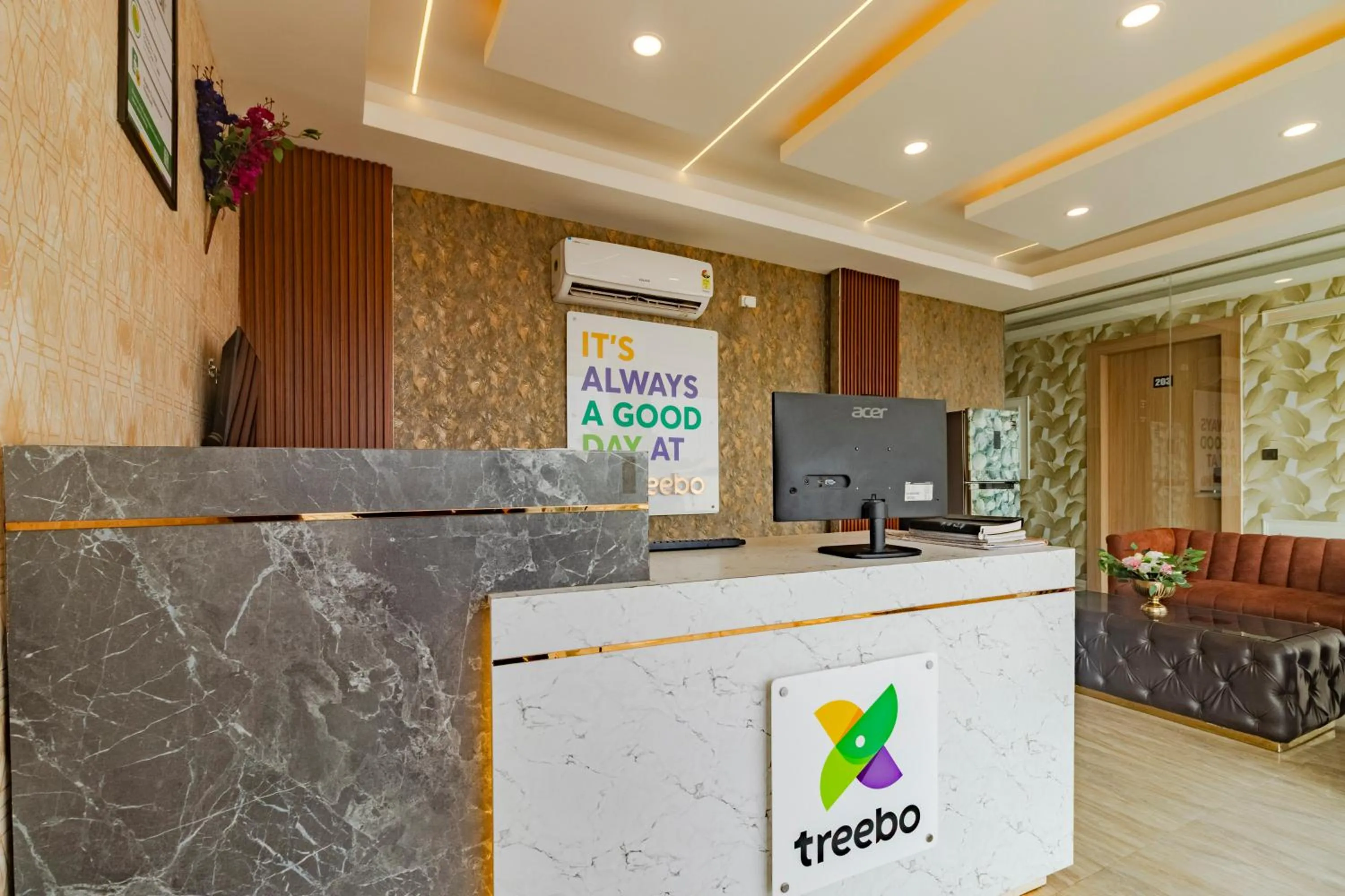 Lobby or reception in Treebo KGF Villa with Swimming Pool
