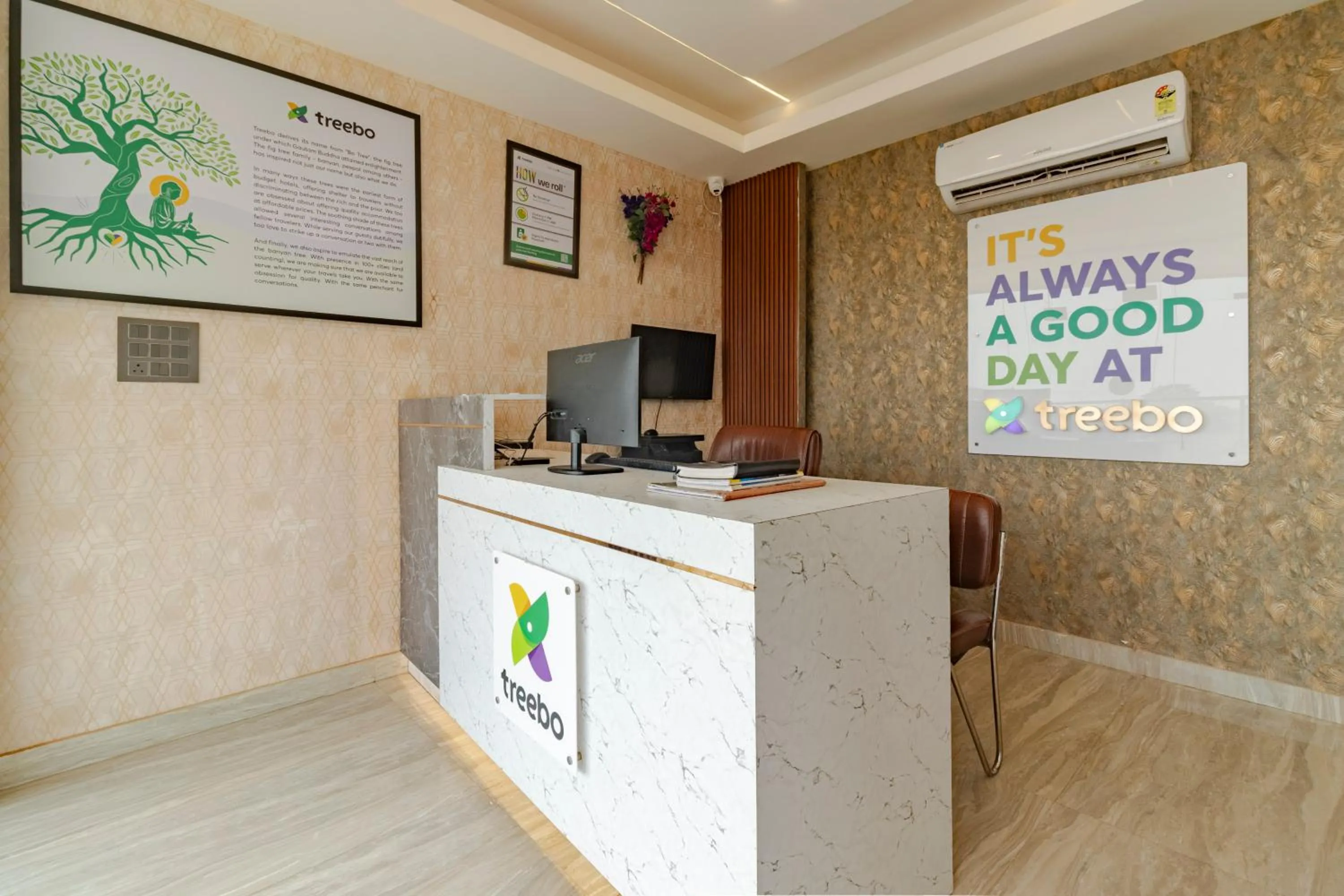 Lobby or reception in Treebo KGF Villa with Swimming Pool