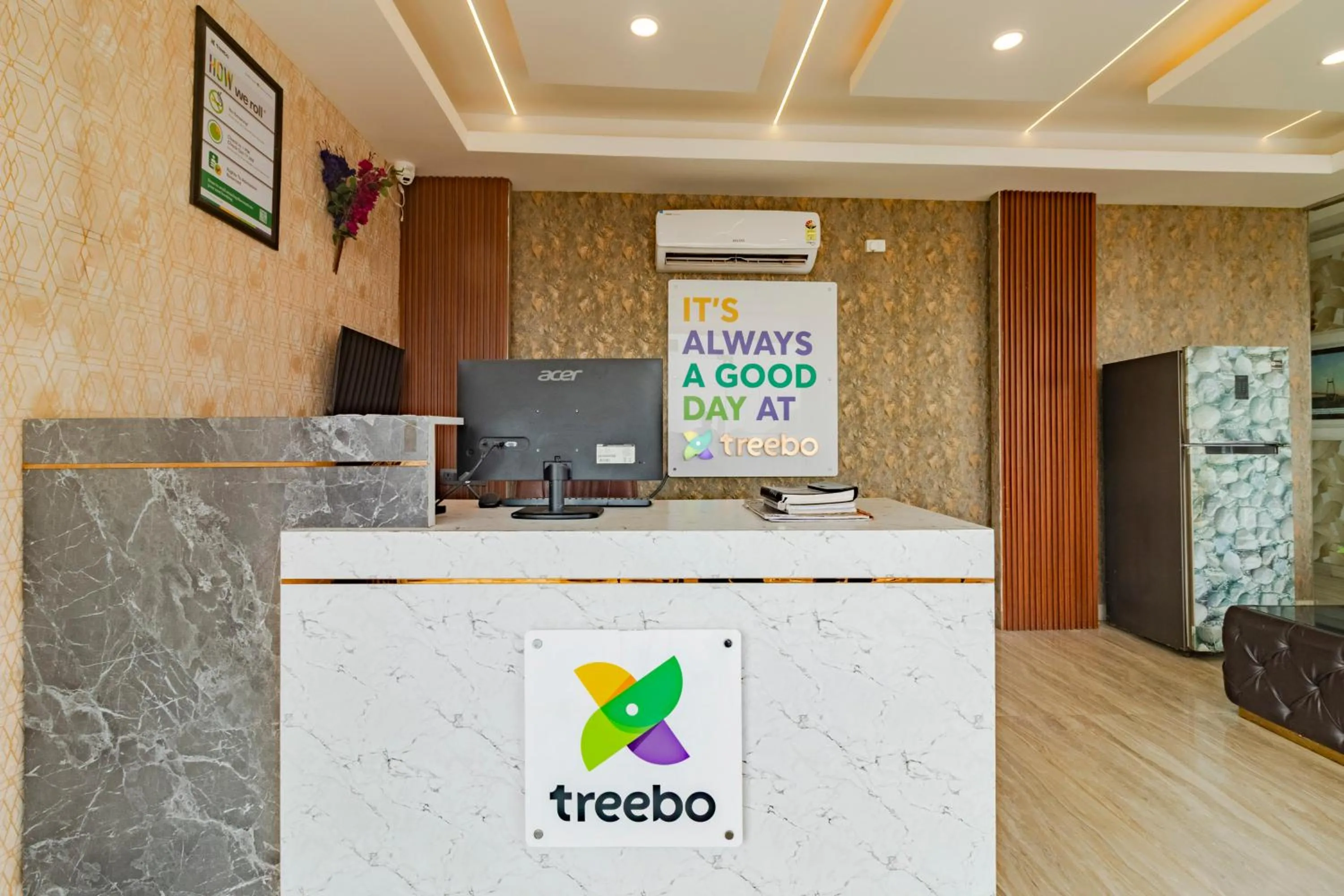 Lobby or reception in Treebo KGF Villa with Swimming Pool