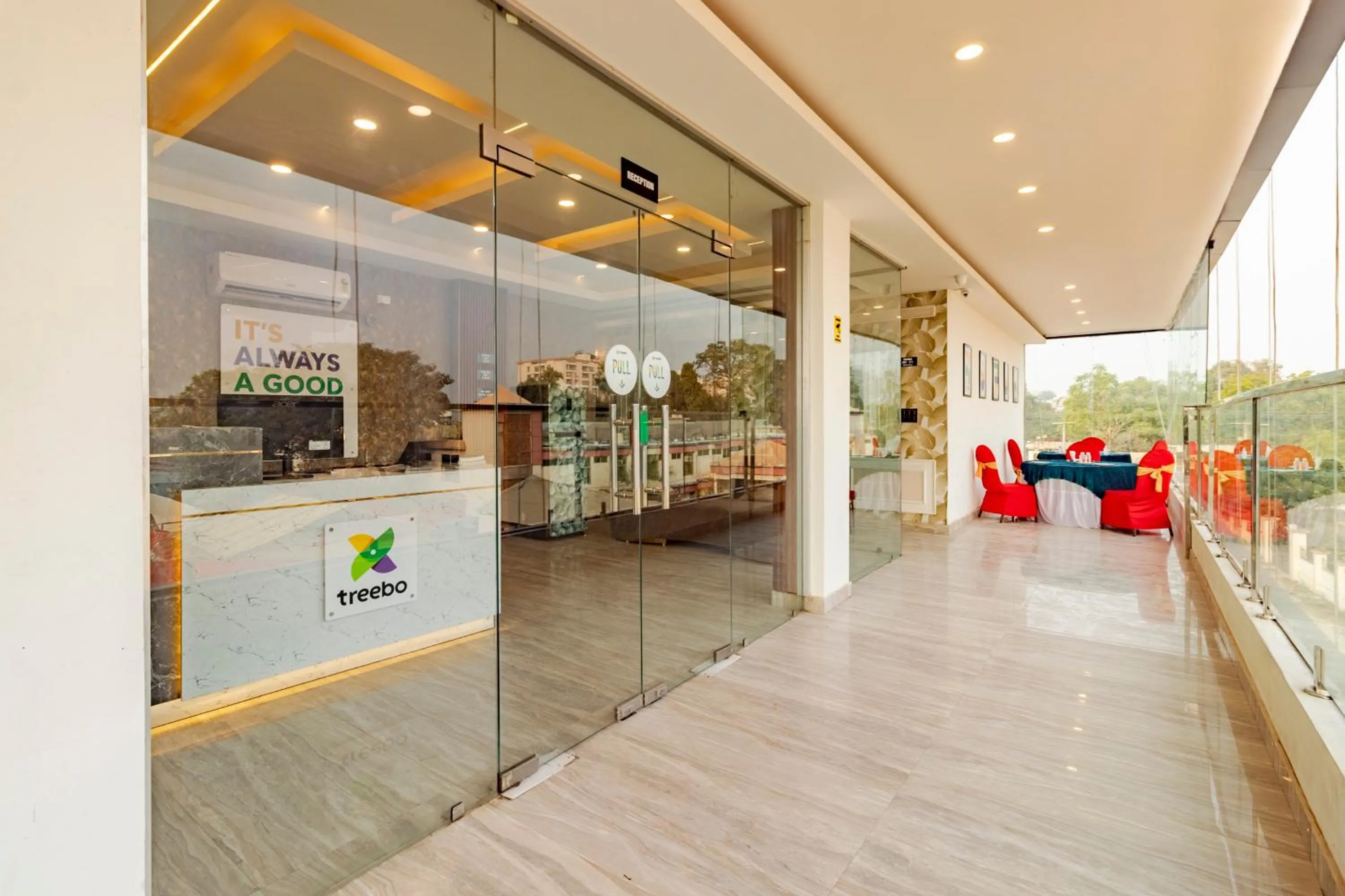 Lobby or reception in Treebo KGF Villa with Swimming Pool