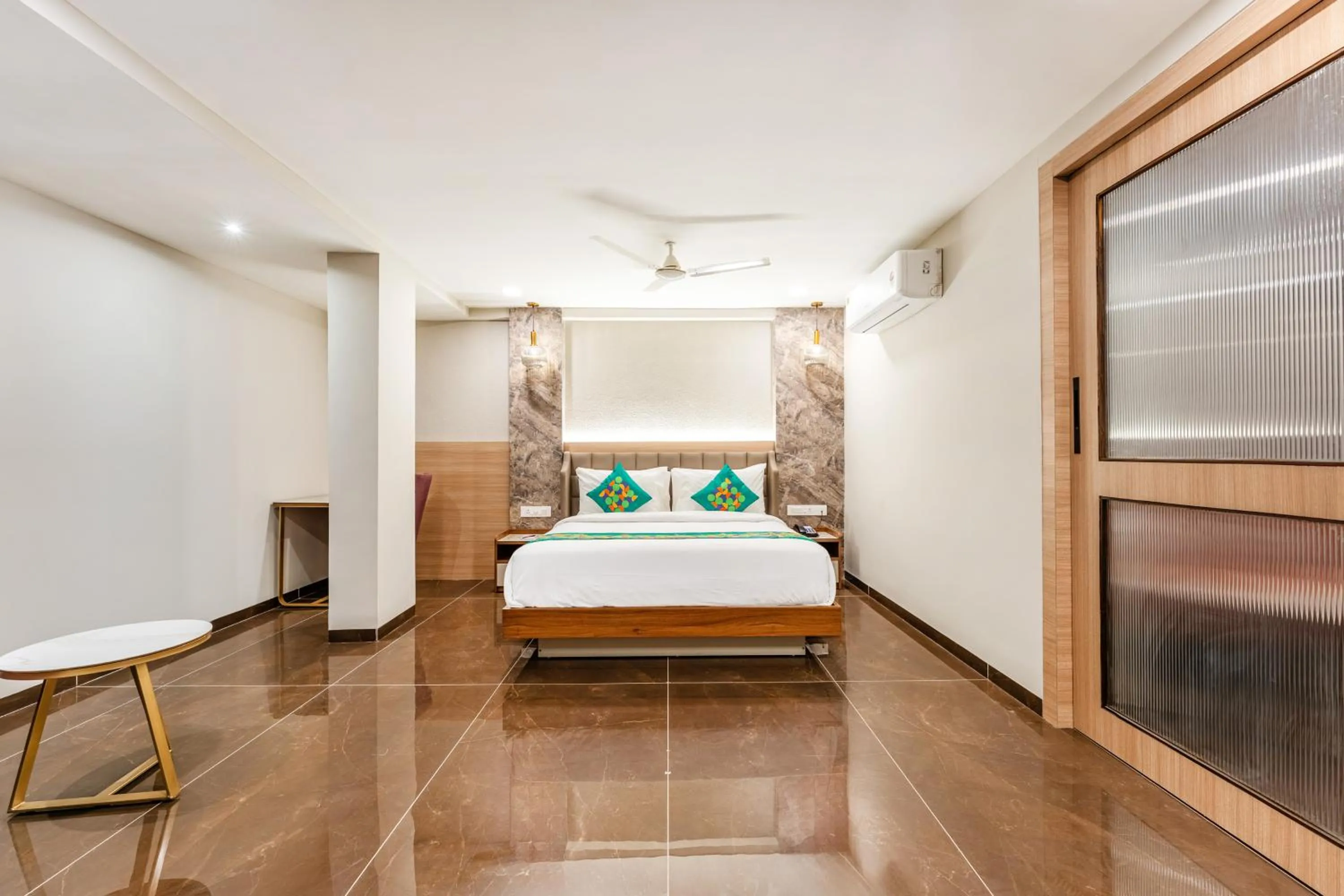 Premium Room with Separate Living Area - single occupancy in Treebo Premium Nagpur Automotive Square
