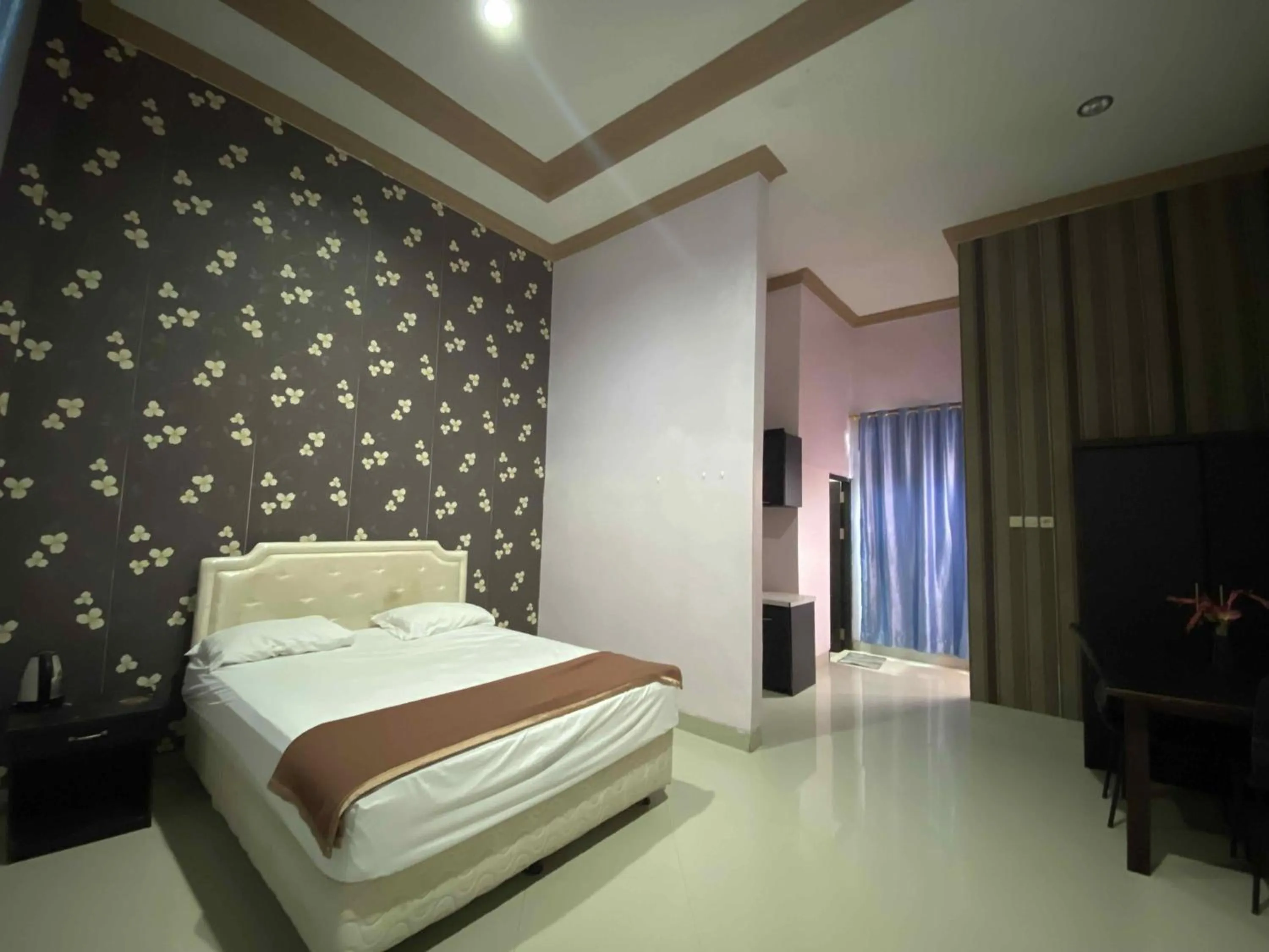 Deluxe King Room in Hotel O near Universitas Palangka Raya formerly Wisma Aries