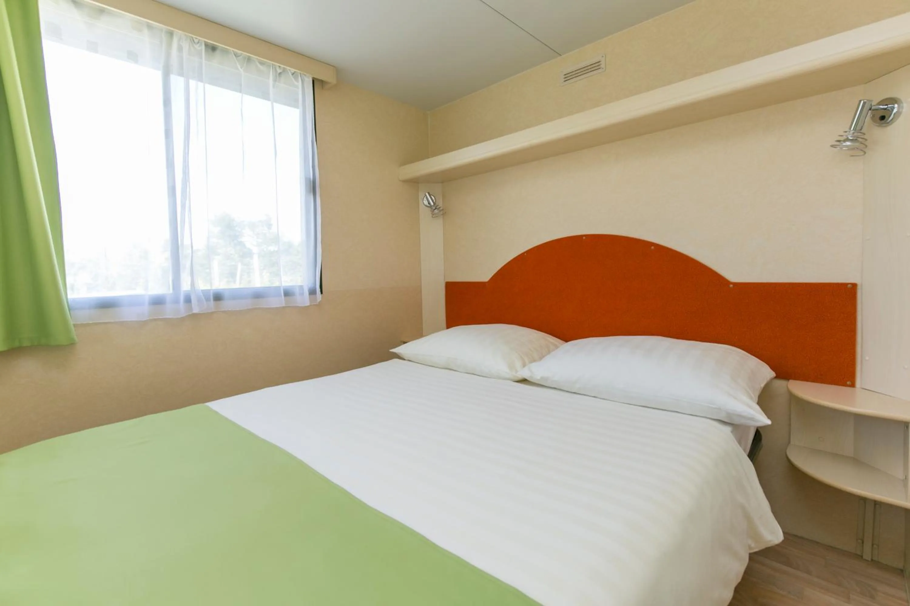 Bedroom in Mobile Homes Romantik