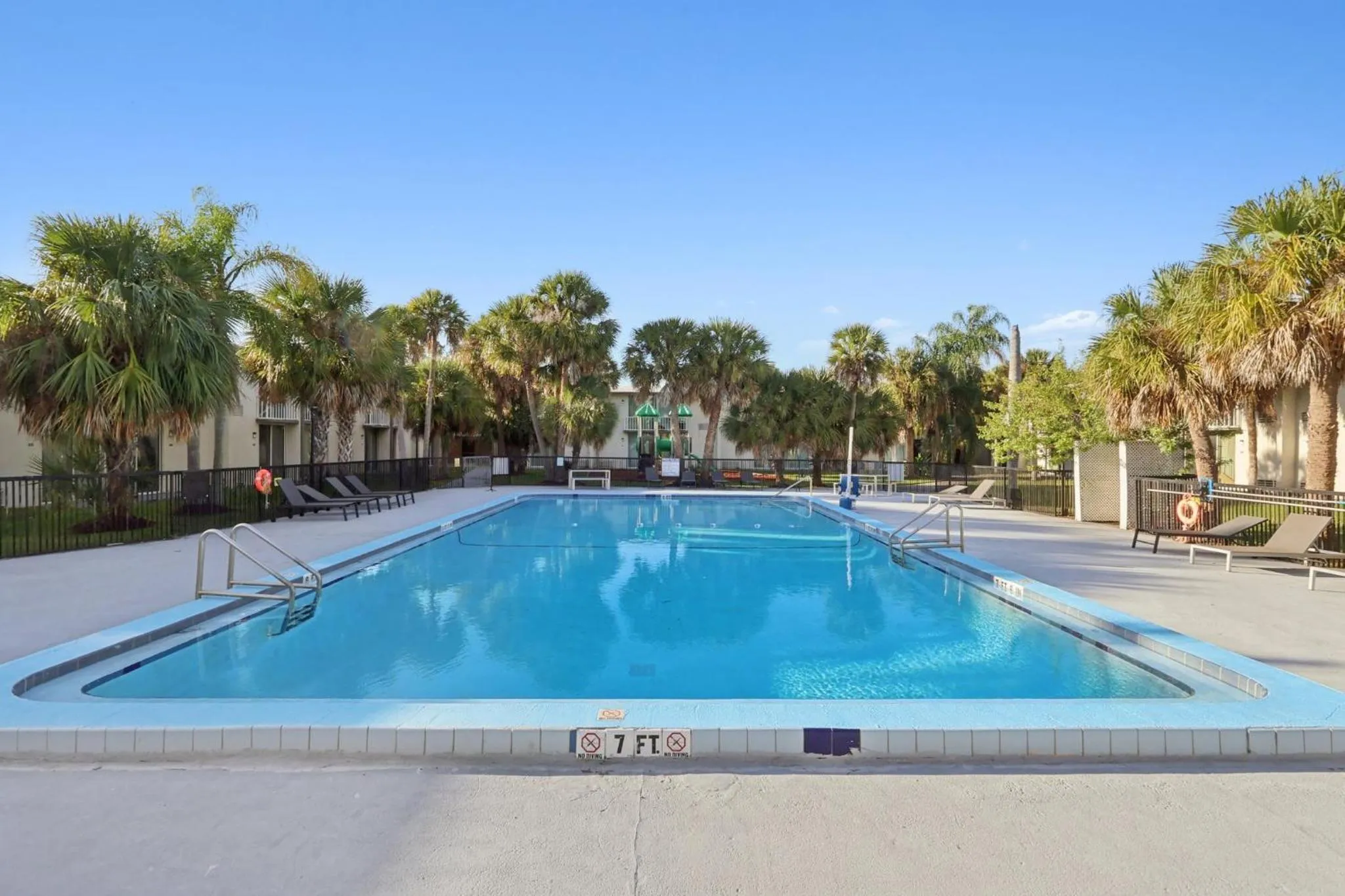Swimming pool in Stayable Kissimmee East