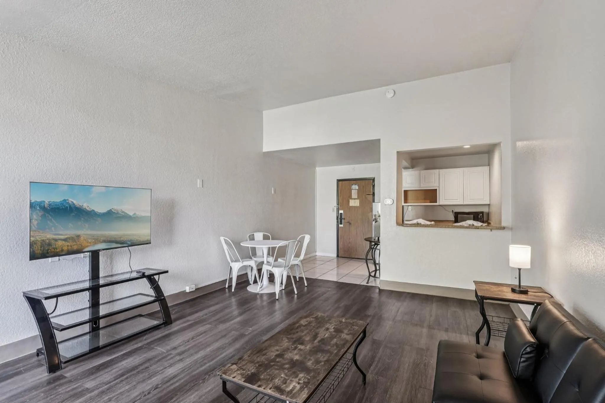 Kitchen or kitchenette in Stayable Kissimmee East