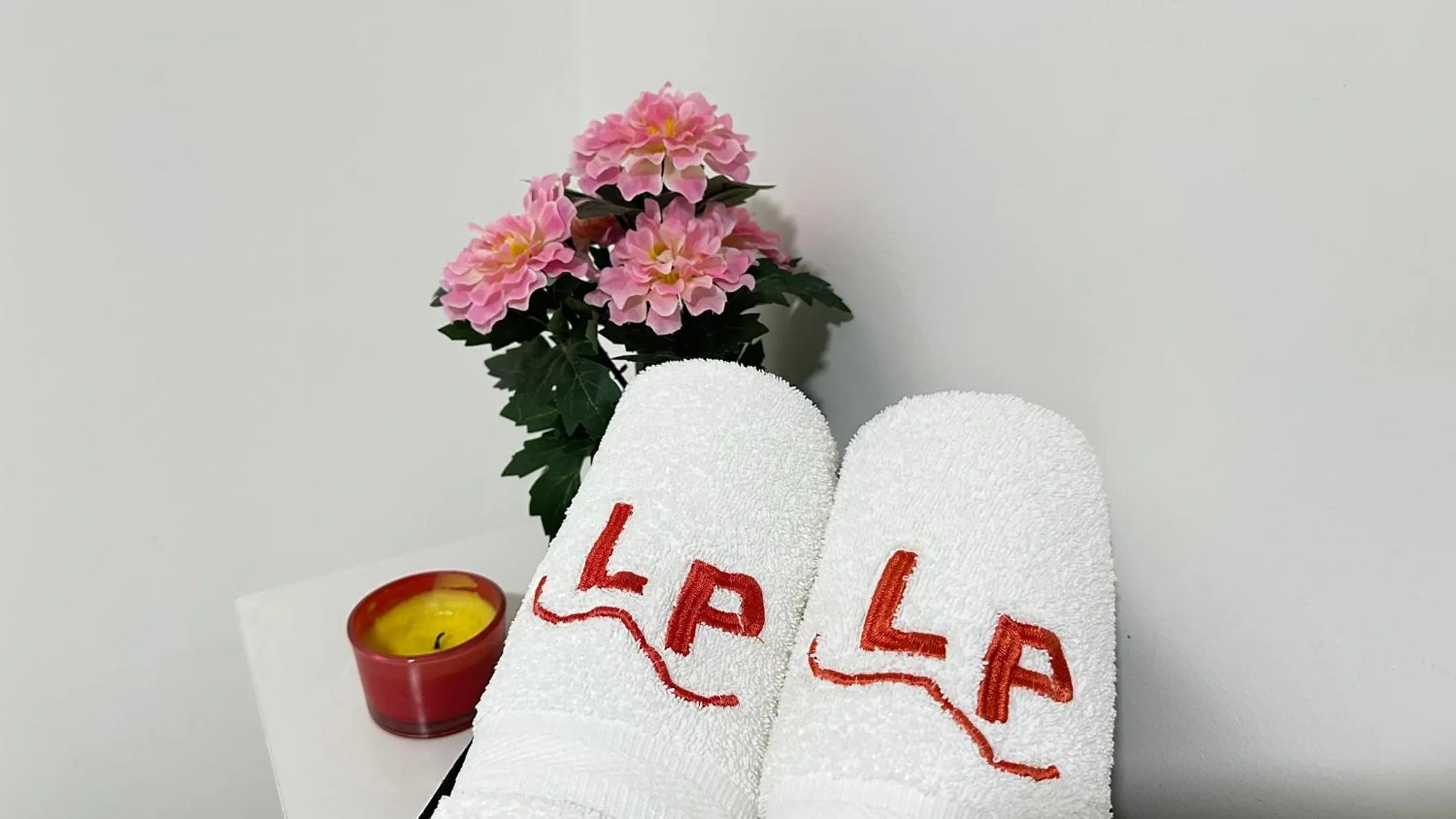 Decorative detail in Las Piloneras Apartahotel