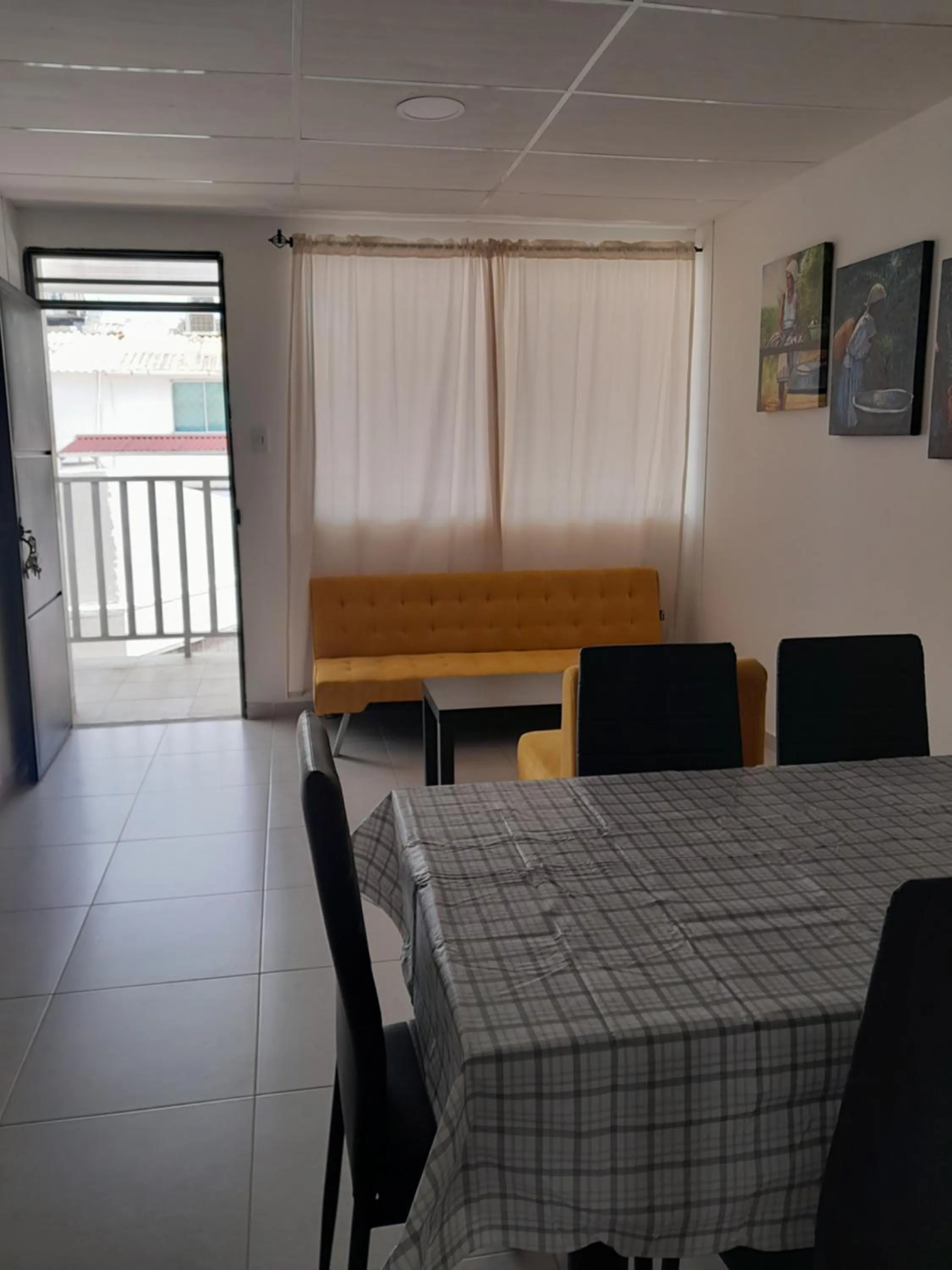 Las Piloneras Apartahotel