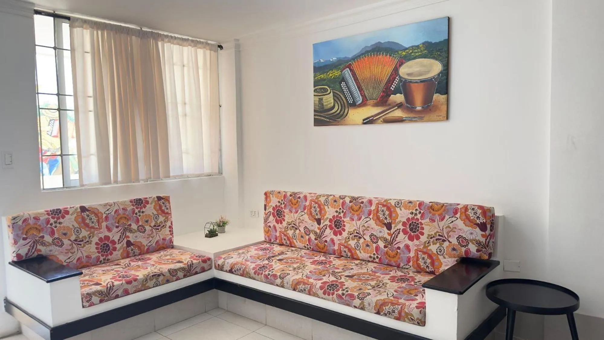 Living room in Las Piloneras Apartahotel