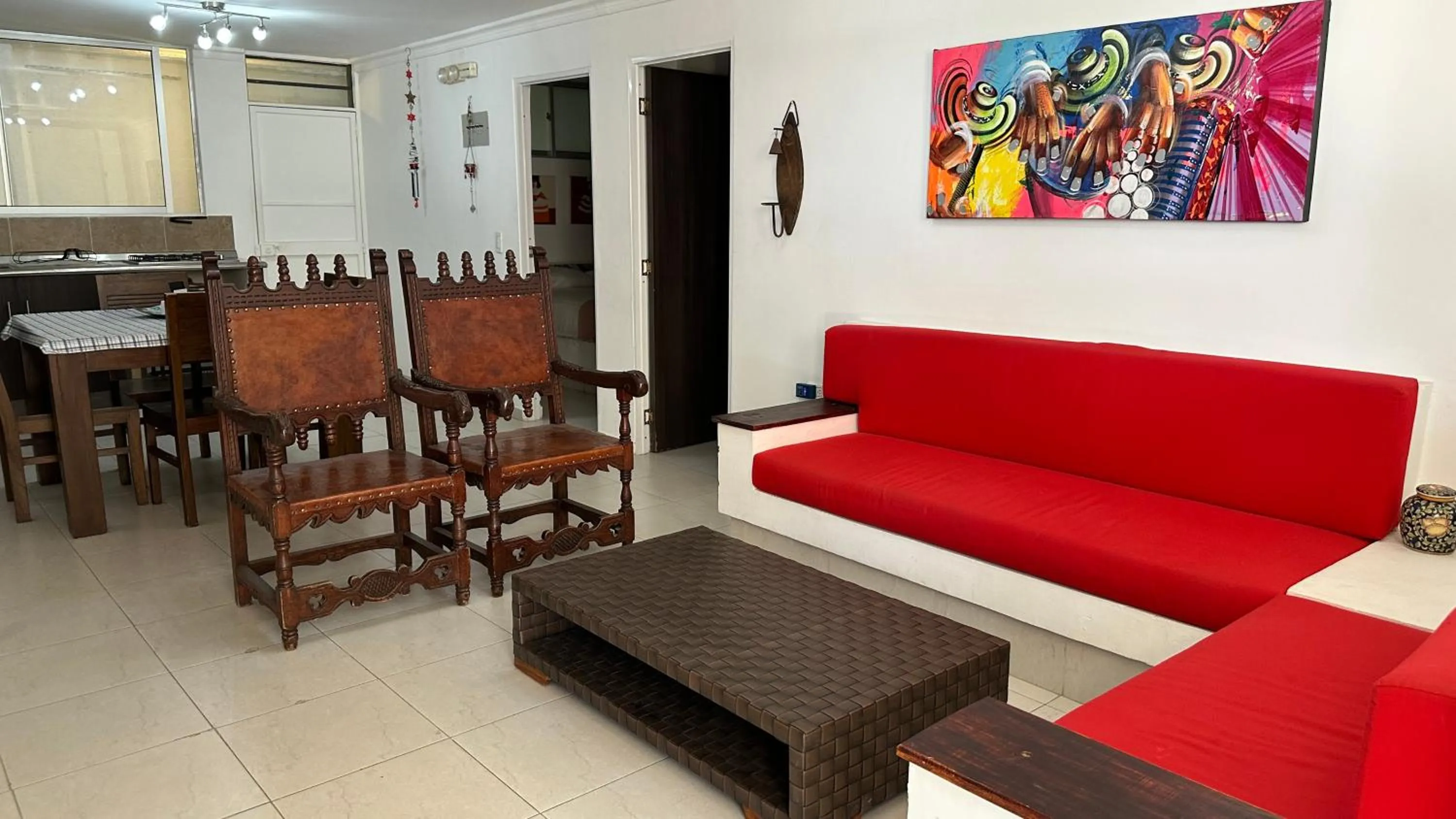 Las Piloneras Apartahotel