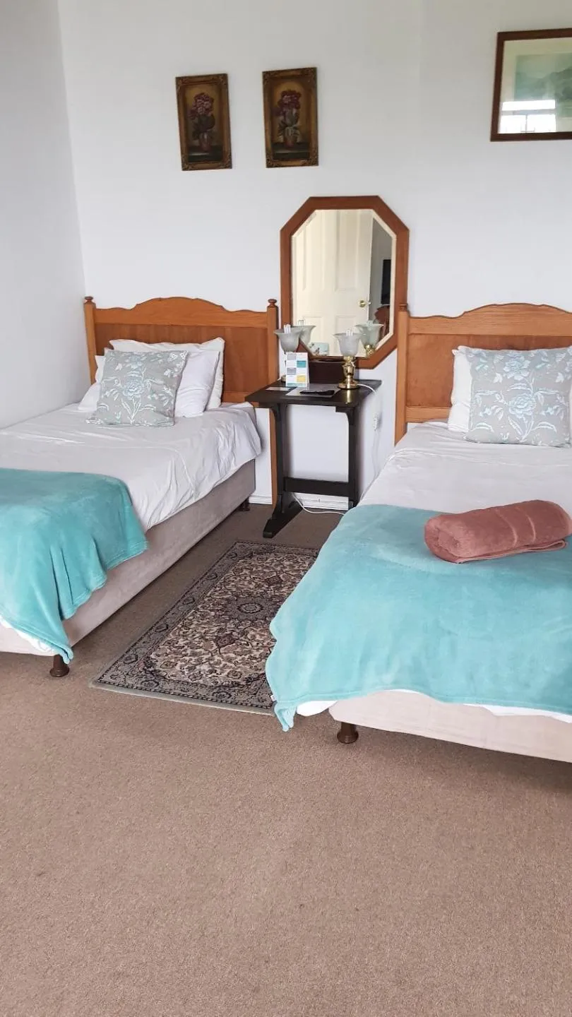 Bed in Knysna Manor House