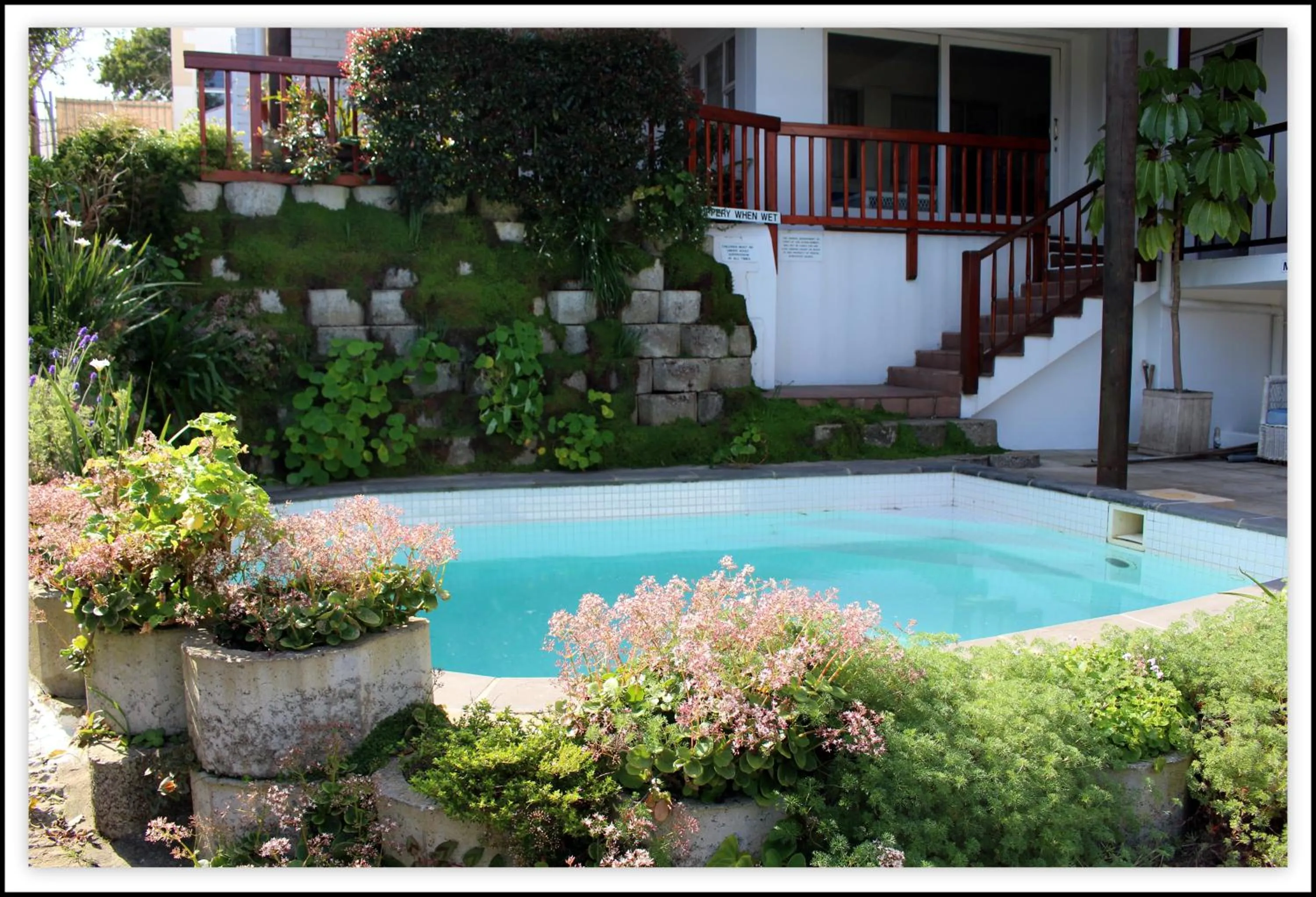 Swimming pool in Knysna Manor House