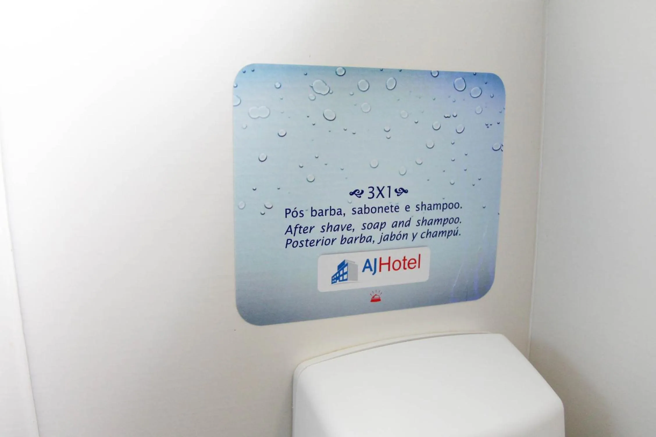 Bathroom in AJ Hotel Chapecó - Fácil Acesso Pátio Shopping e Rótula da Bandeira