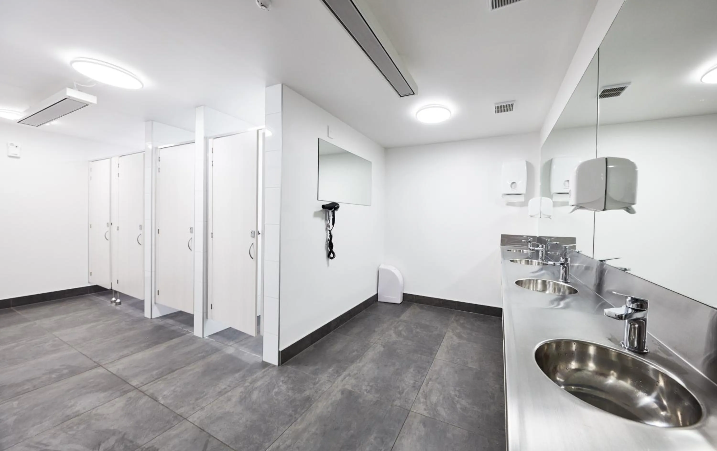 Shower in The Bealey Quarter