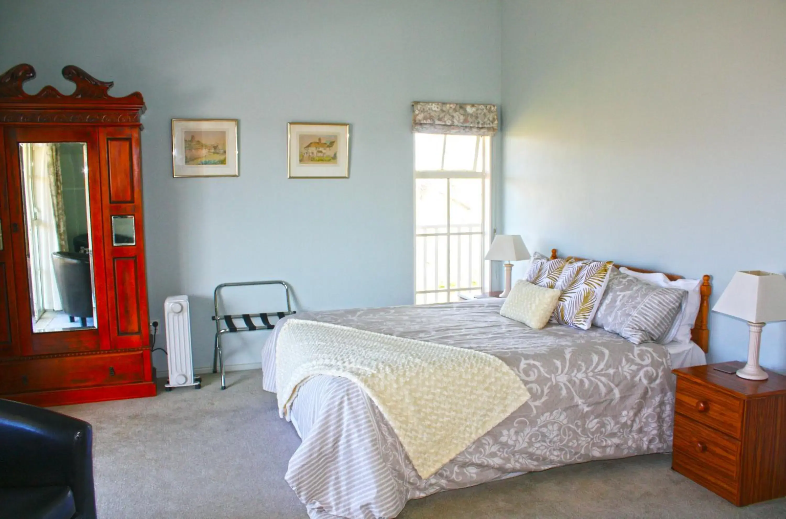 Deluxe Queen Room in Matakohe House Deluxe Queen Room in Matakohe House