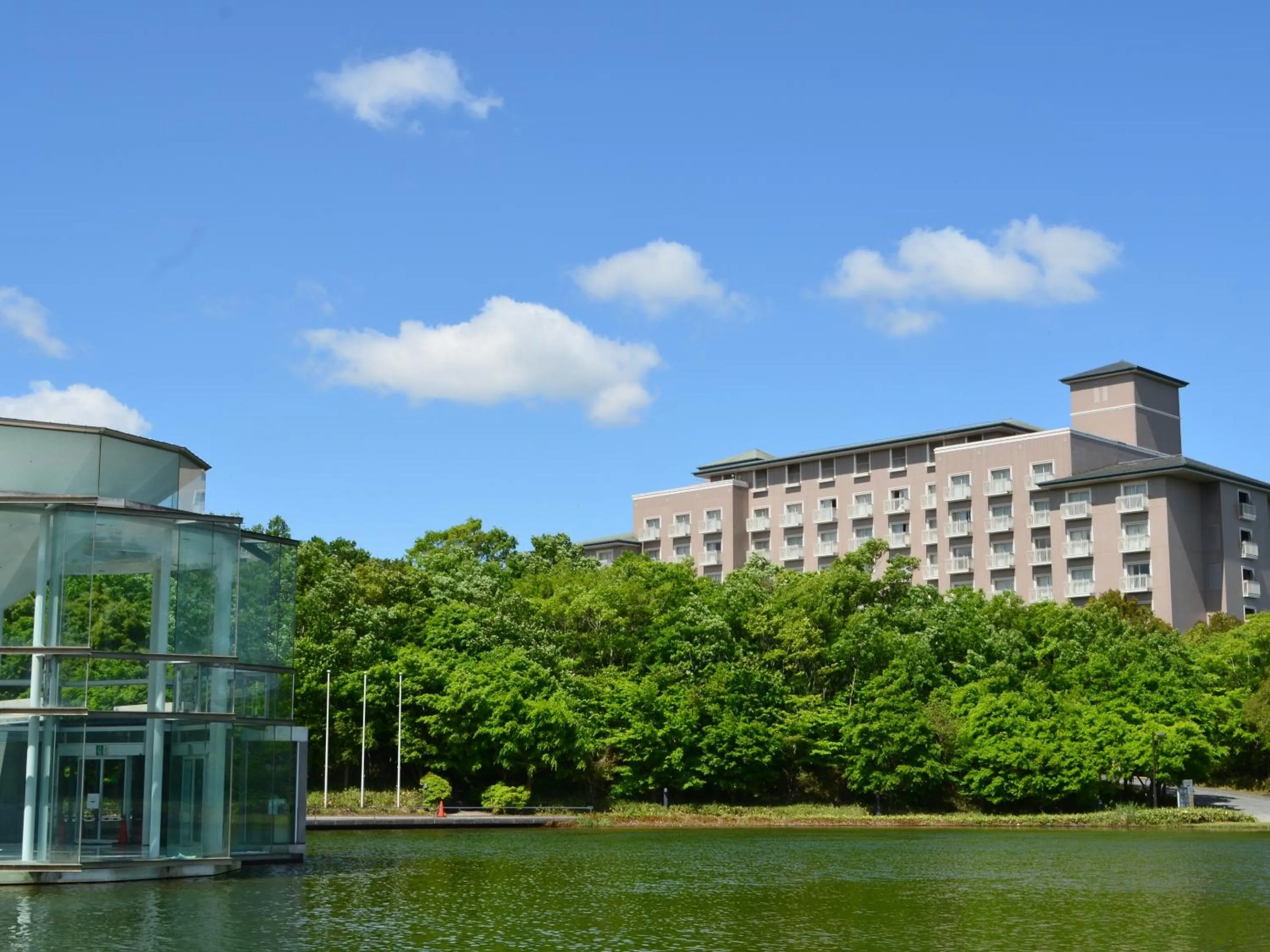 Property building in Okura Akademia Park Hotel