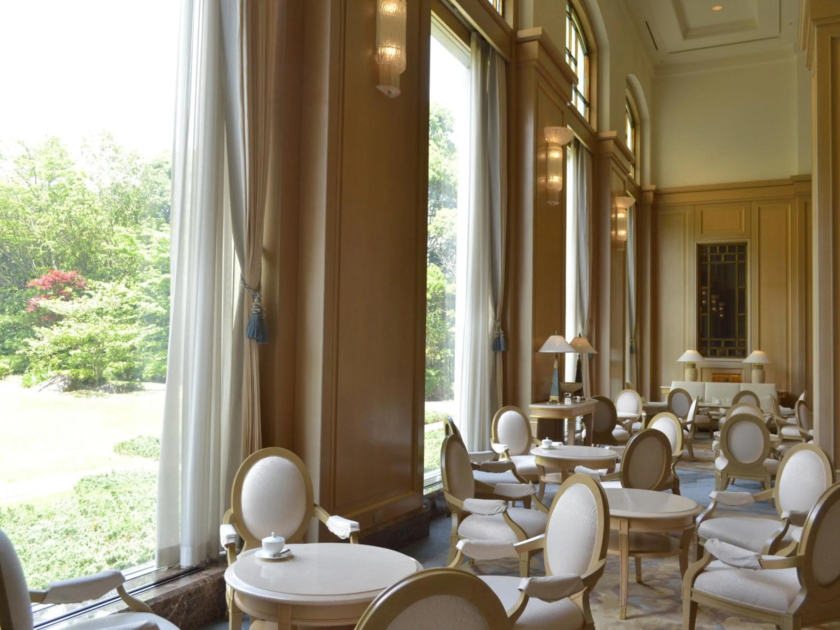 Lounge or bar in Okura Akademia Park Hotel