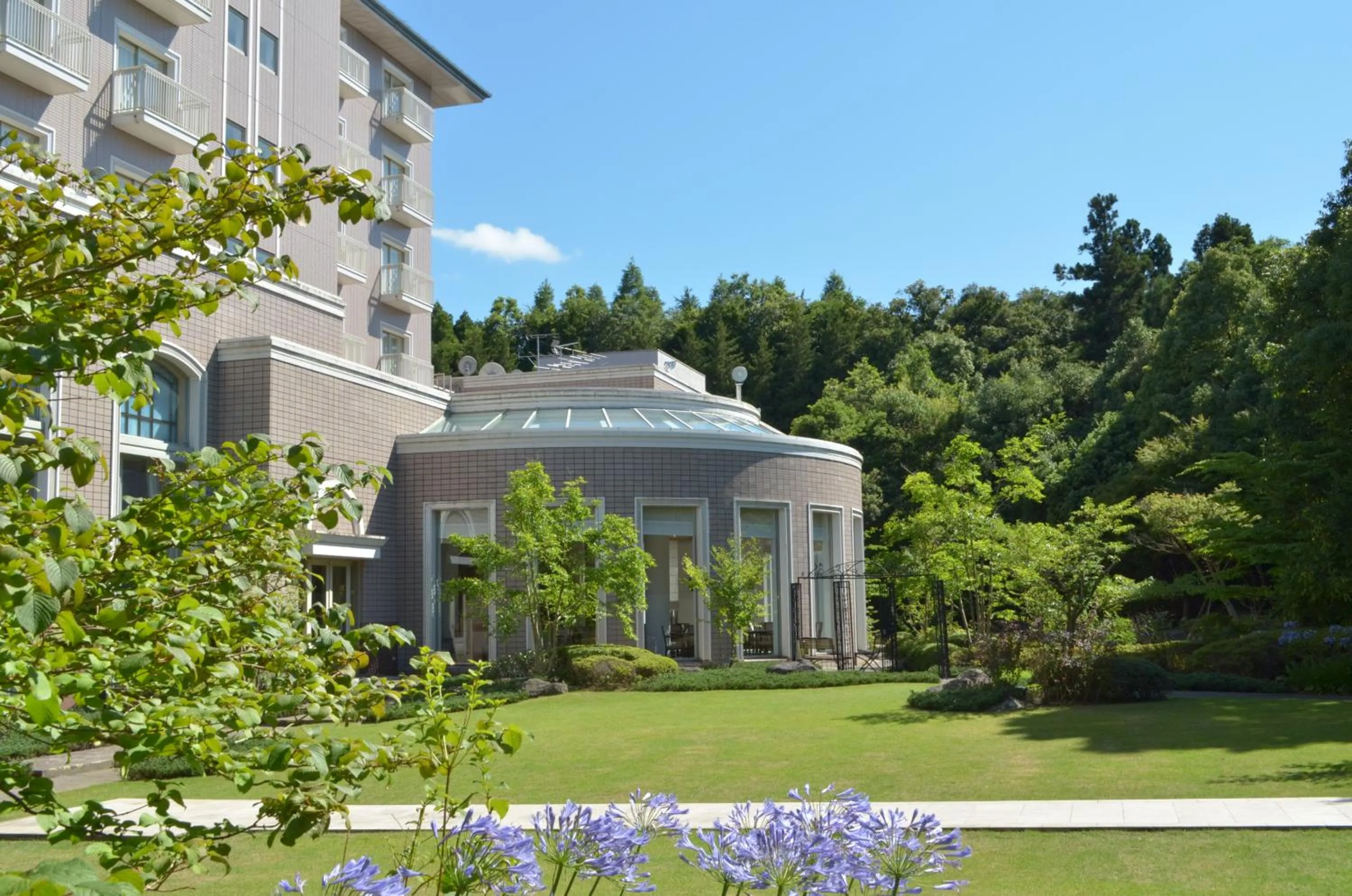 Property building in Okura Akademia Park Hotel
