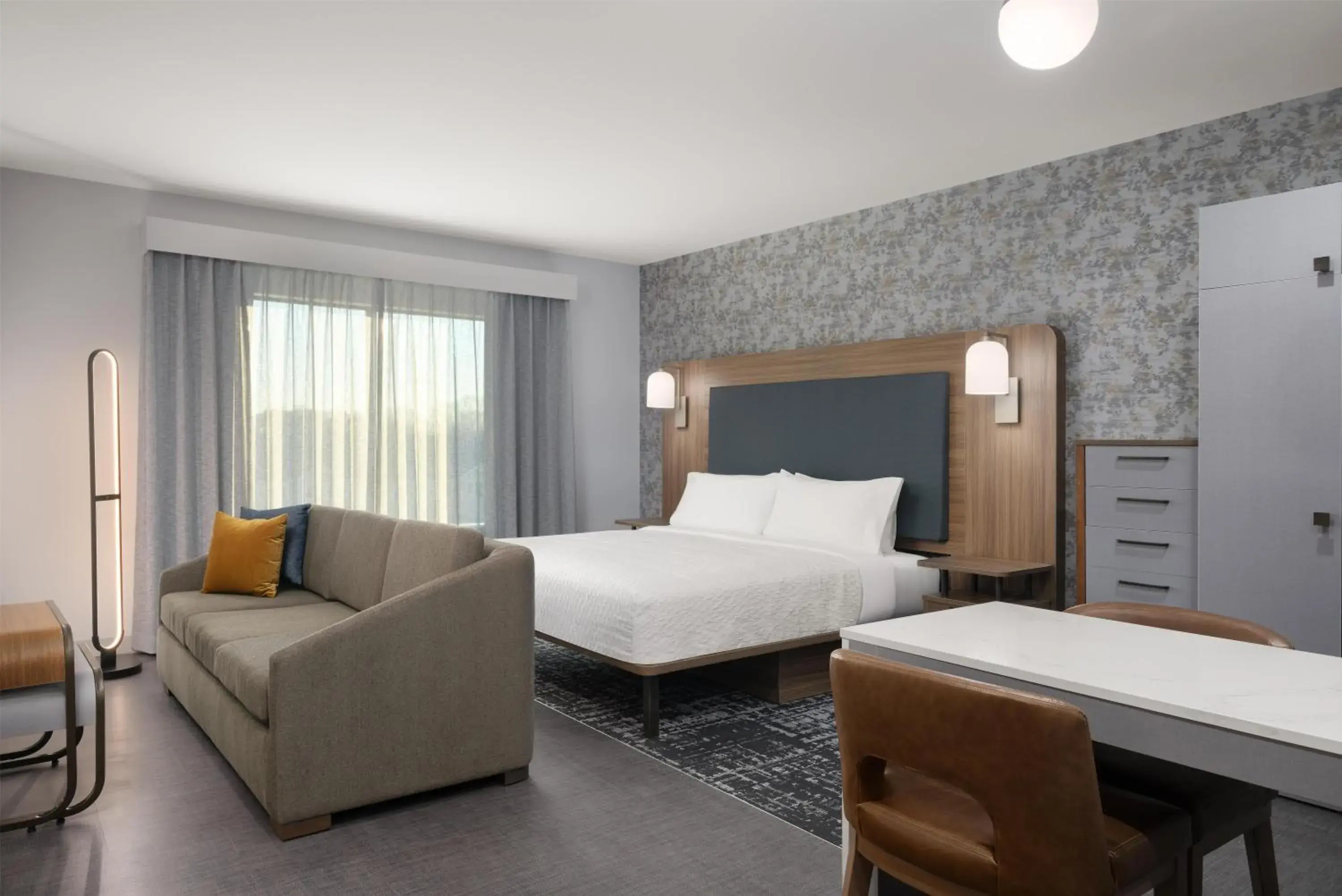 King Studio with Mobility Accessible Tub in Homewood Suites By Hilton Covington, Ga King Studio with Mobility Accessible Tub in Homewood Suites By Hilton Covington, Ga