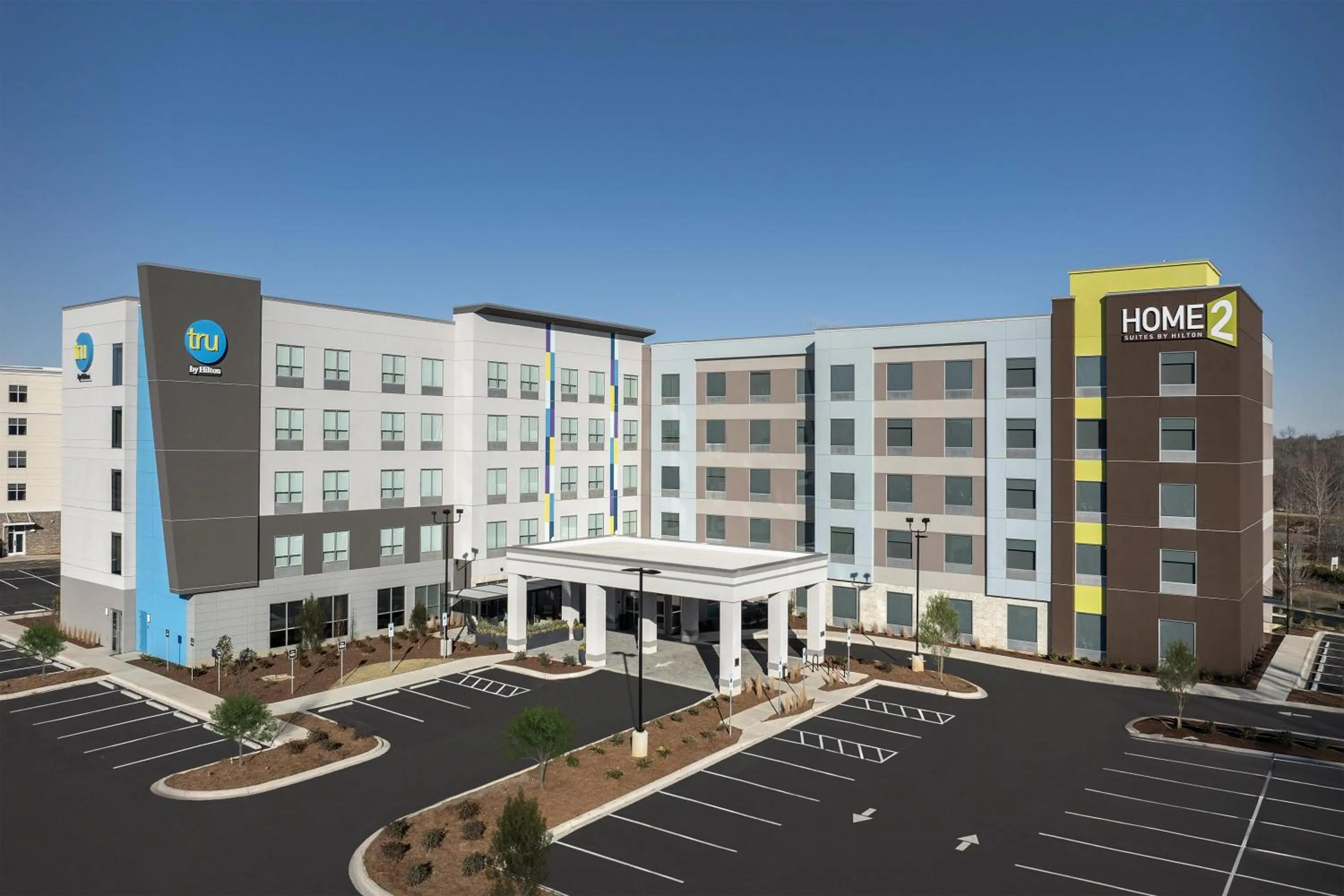 Property building in Home2 Suites By Hilton Concord Charlotte