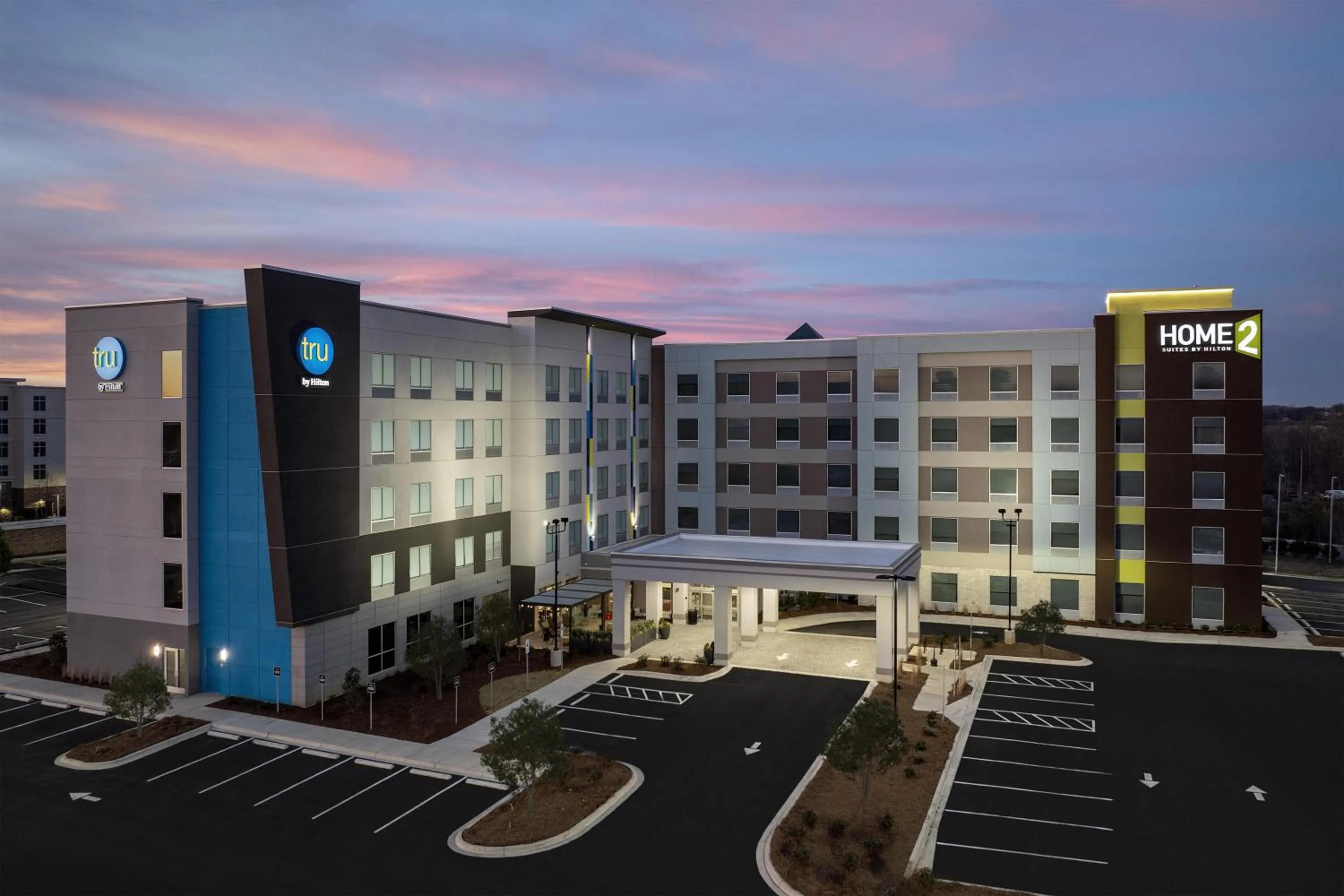 Property building in Home2 Suites By Hilton Concord Charlotte