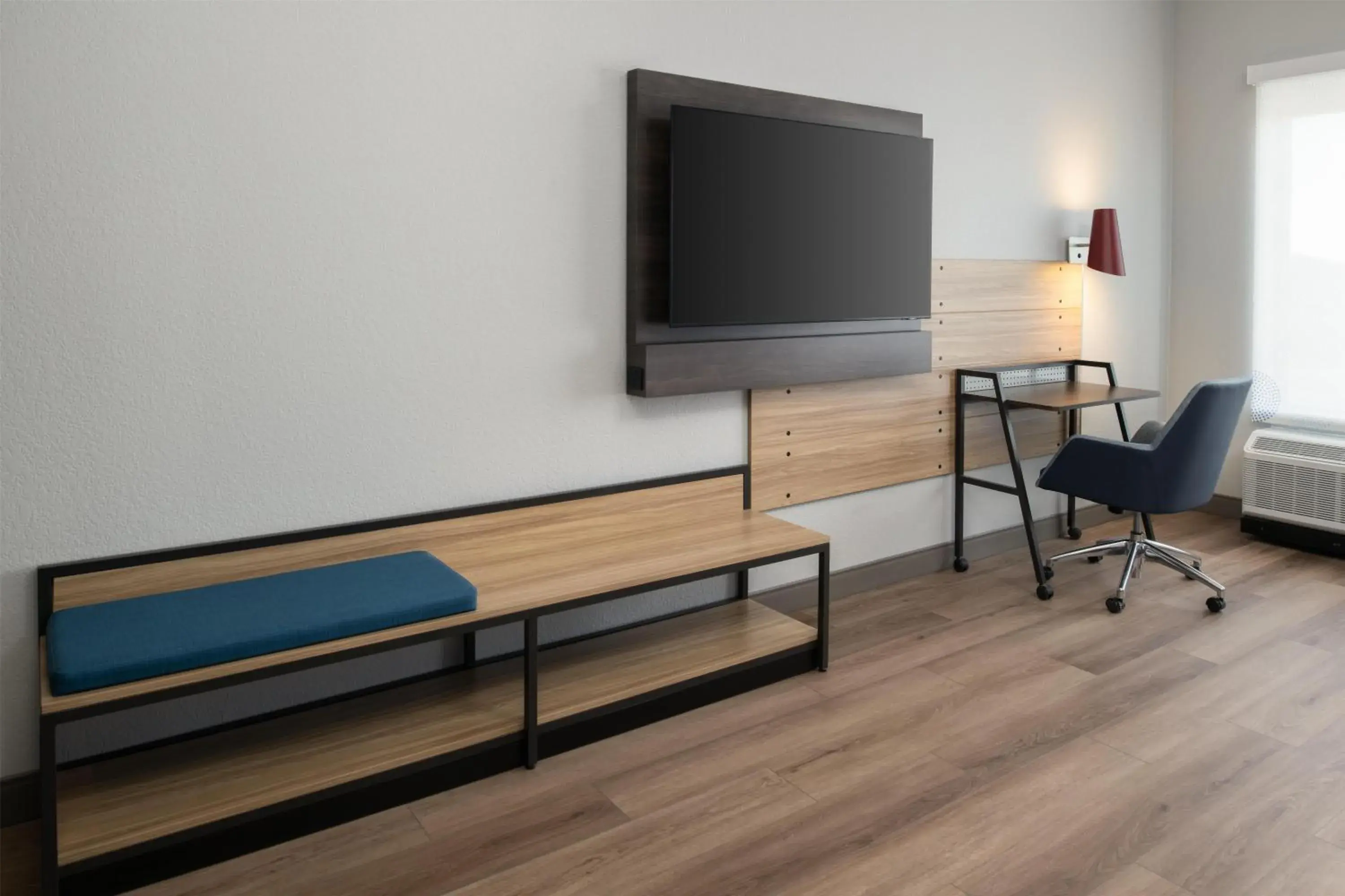 Queen Room with Two Queen Beds - Mobility Access in Tru By Hilton Columbia South Queen Room with Two Queen Beds - Mobility Access in Tru By Hilton Columbia South