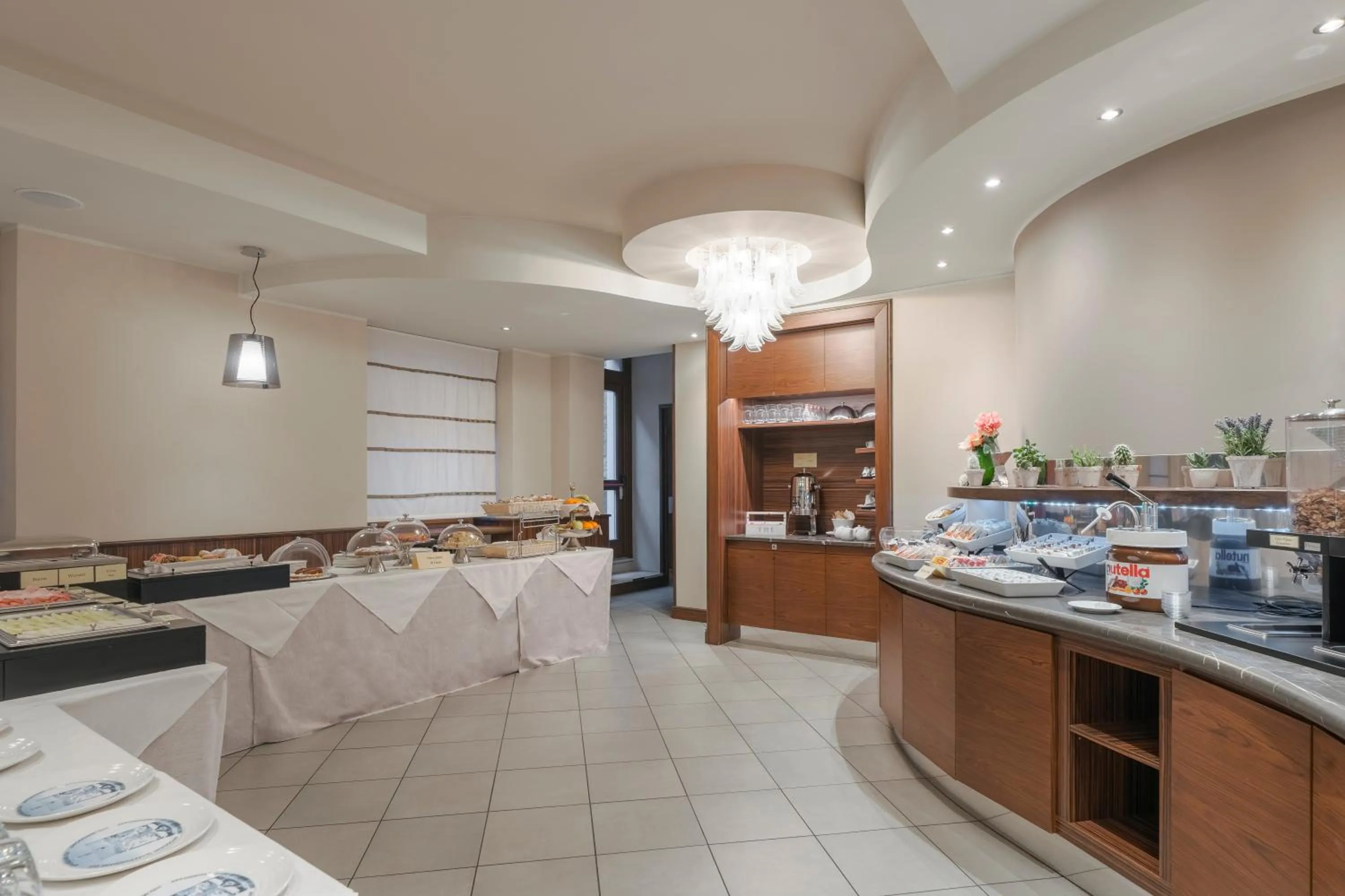 Breakfast in Hotel Garnì Cristallo