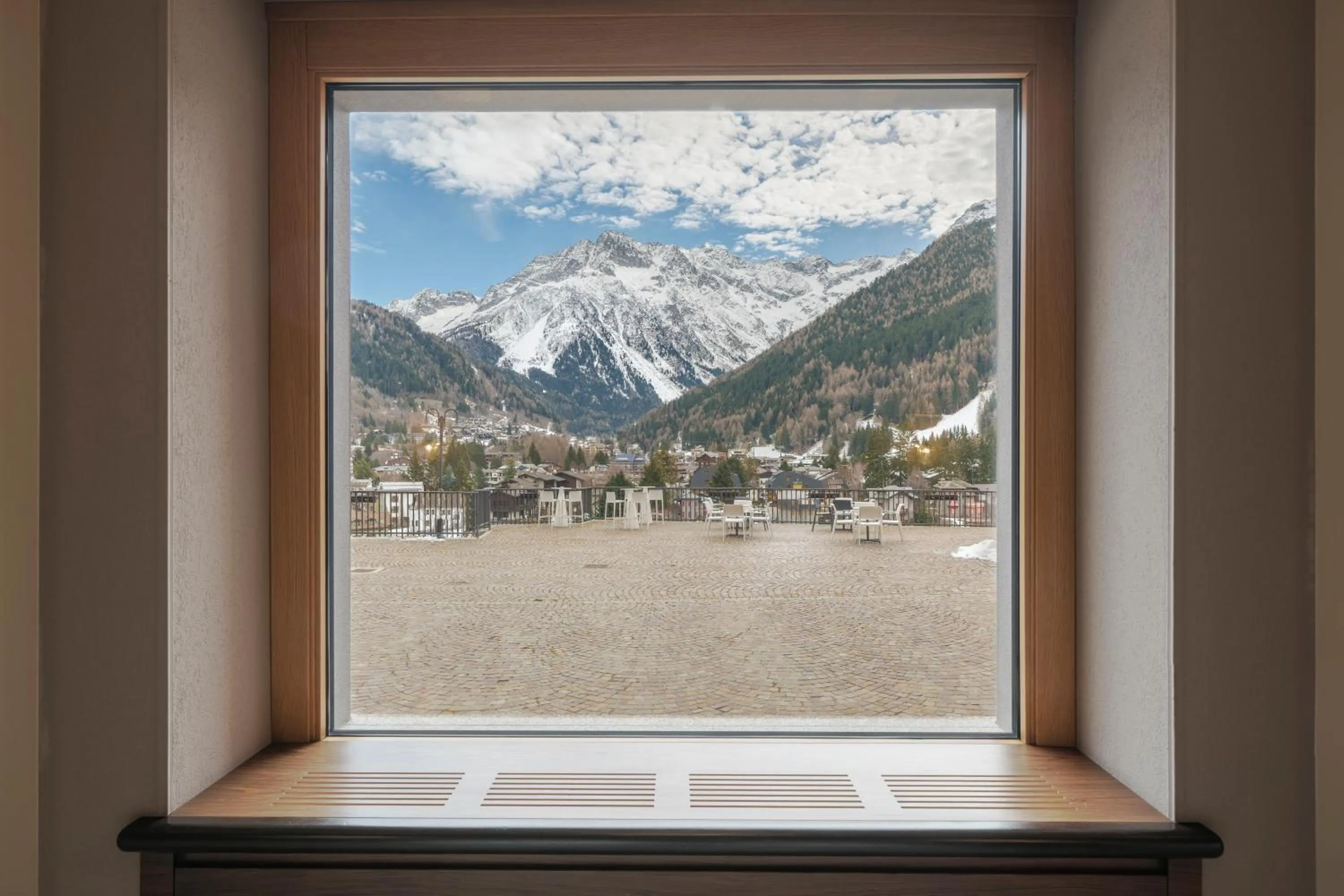 Lobby or reception in Hotel Garnì Cristallo