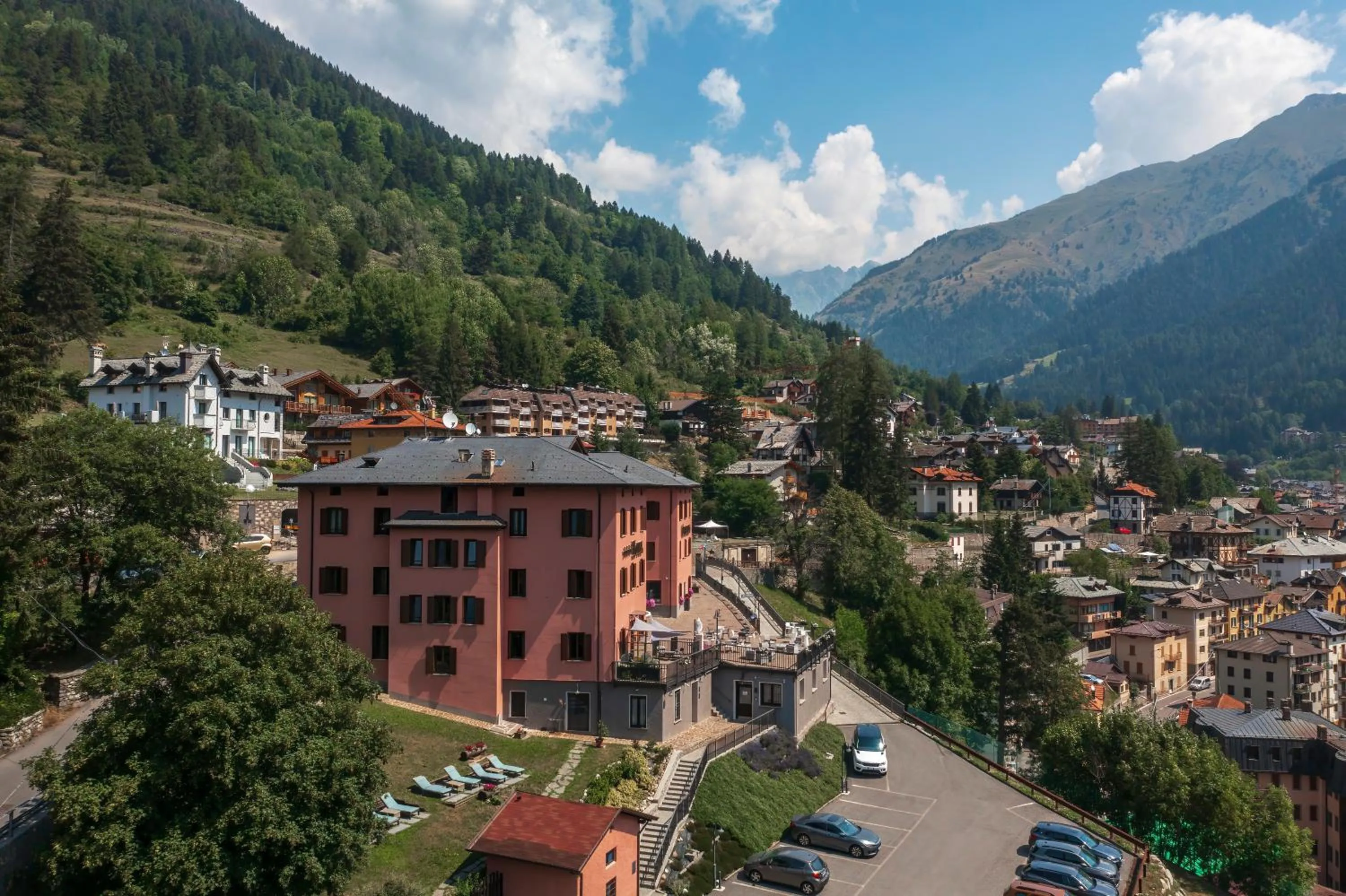 Neighbourhood in Hotel Garnì Cristallo