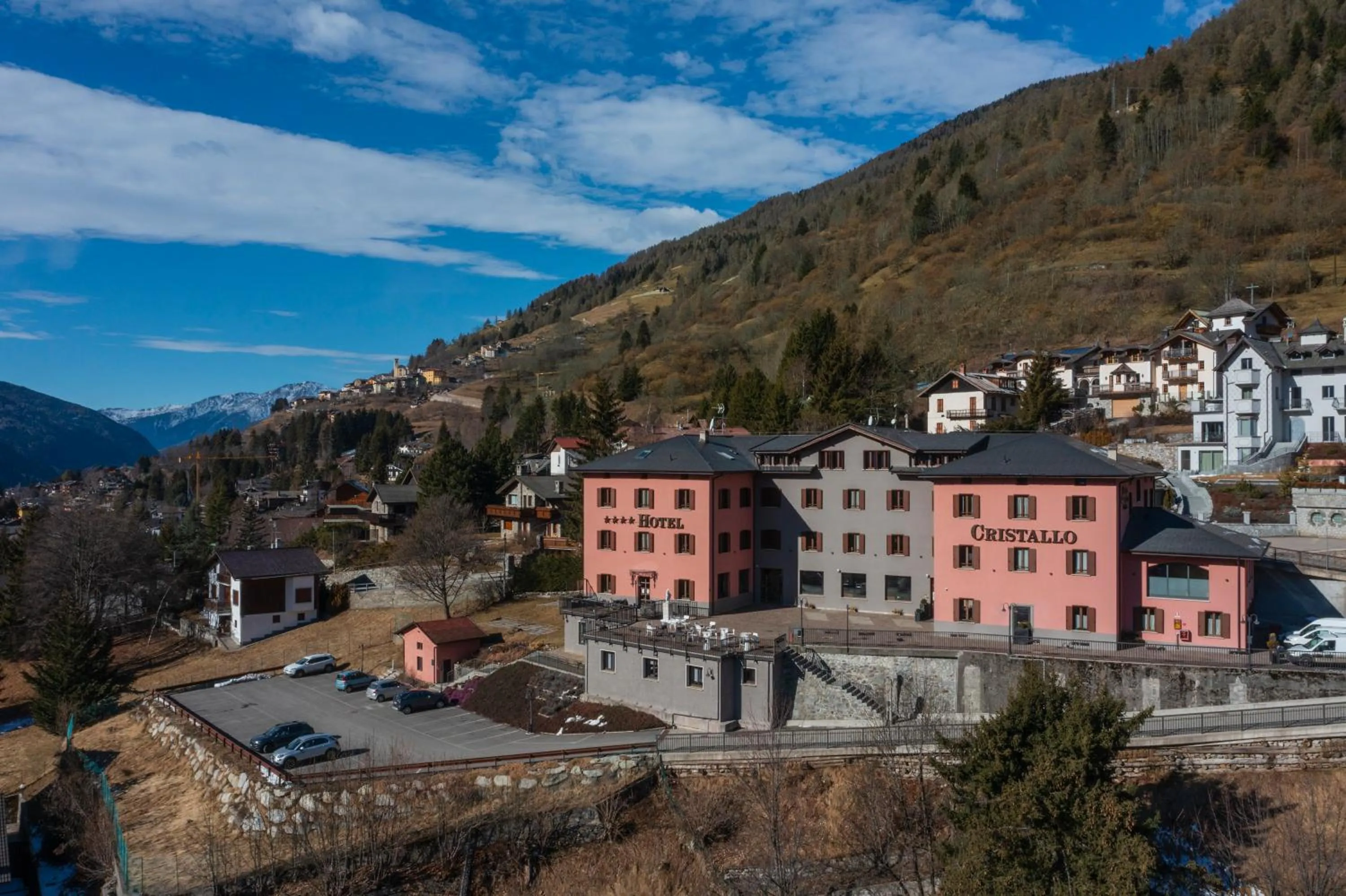 Property building in Hotel Garnì Cristallo