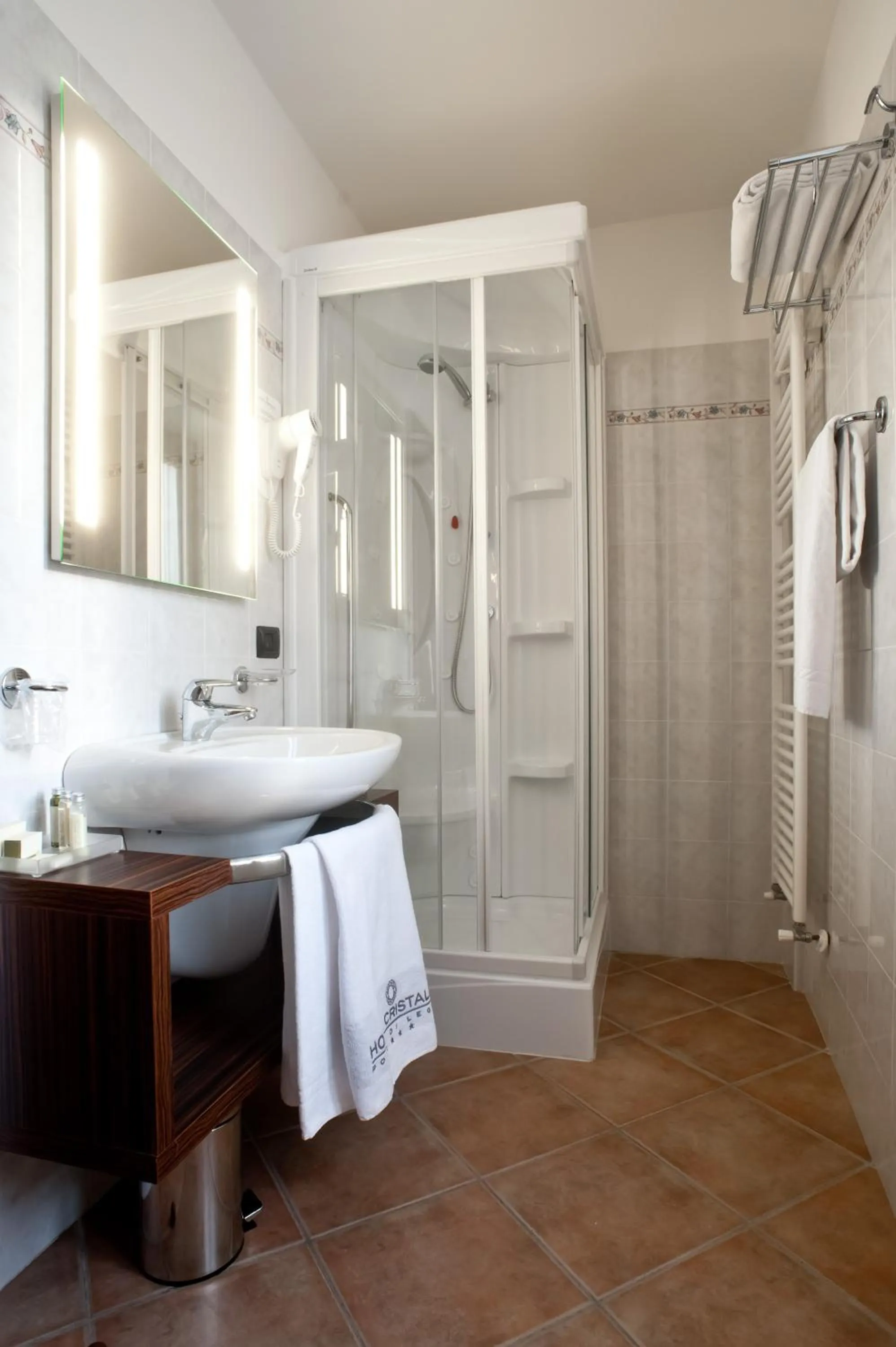 Bathroom in Hotel Garnì Cristallo