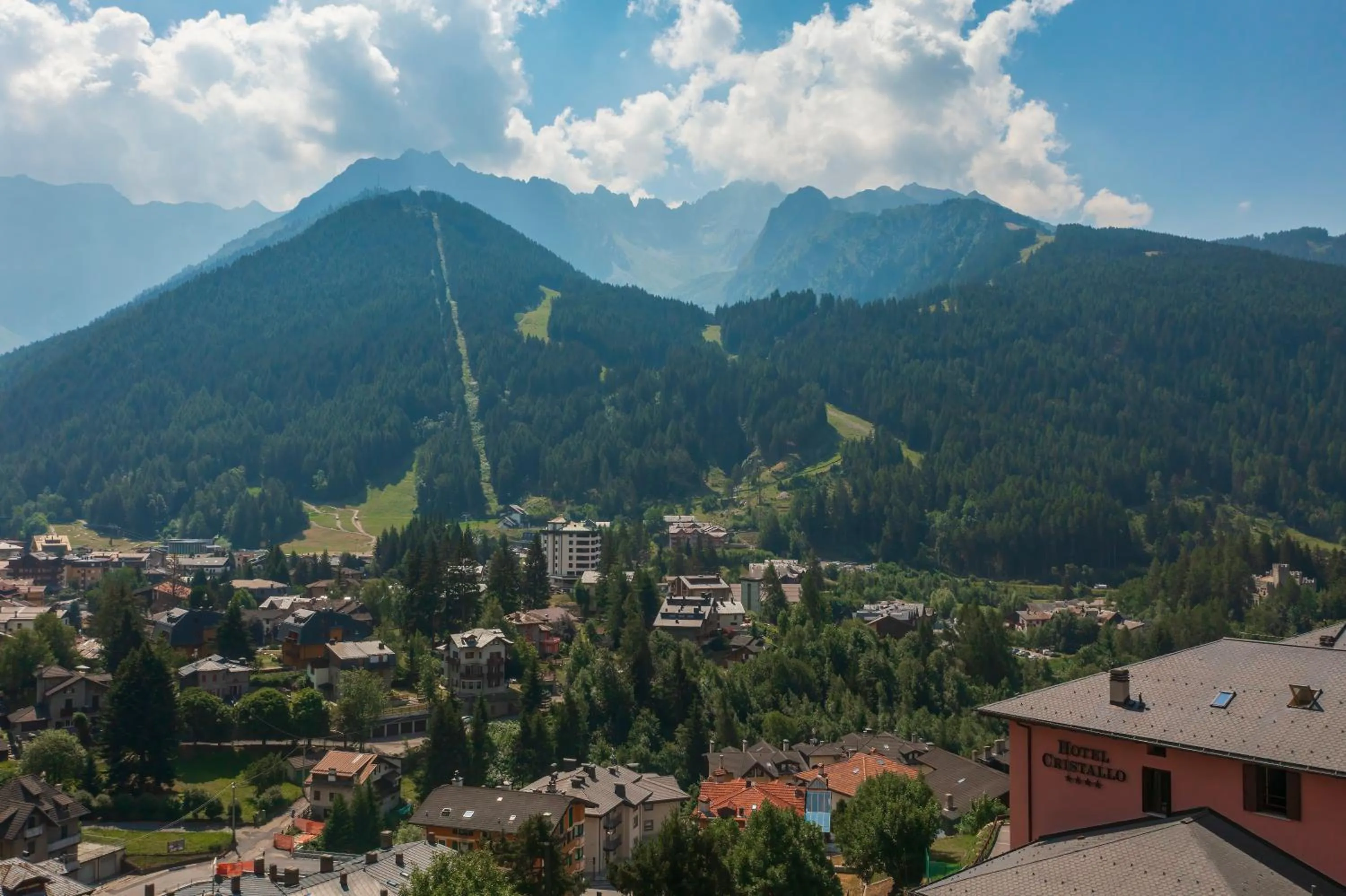 Bird's eye view in Hotel Garnì Cristallo