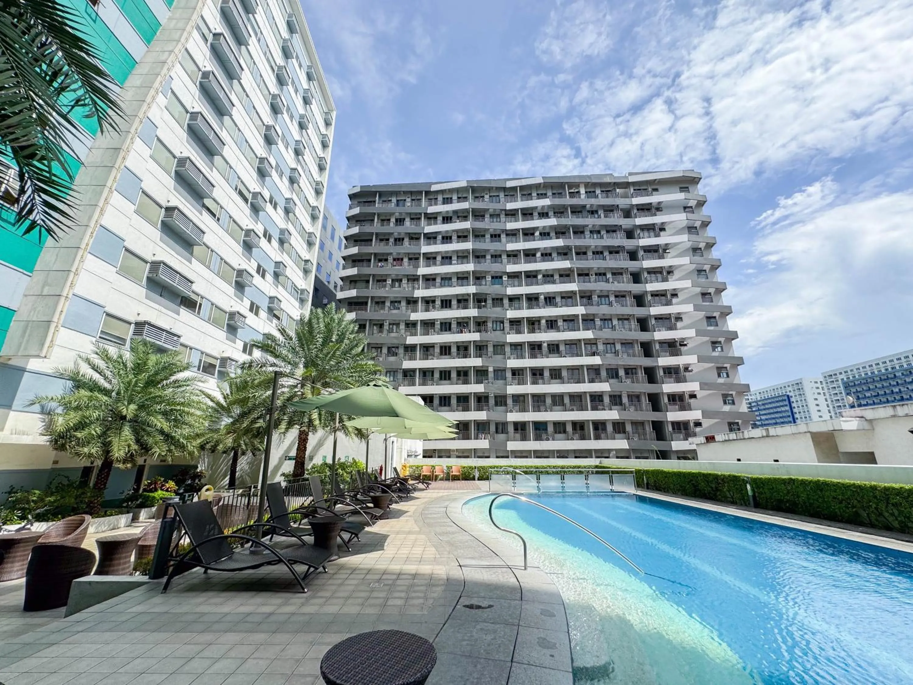 Swimming pool in Hotel101 - Manila