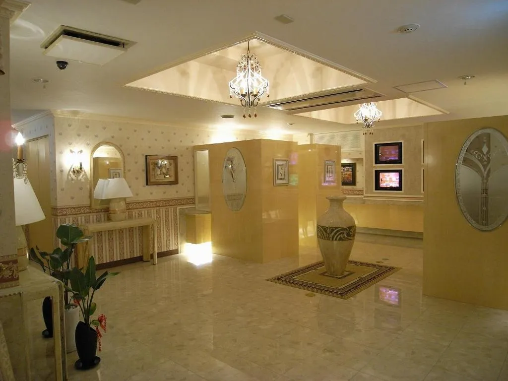 Decorative detail in Meguro Emperor (Adult Only)