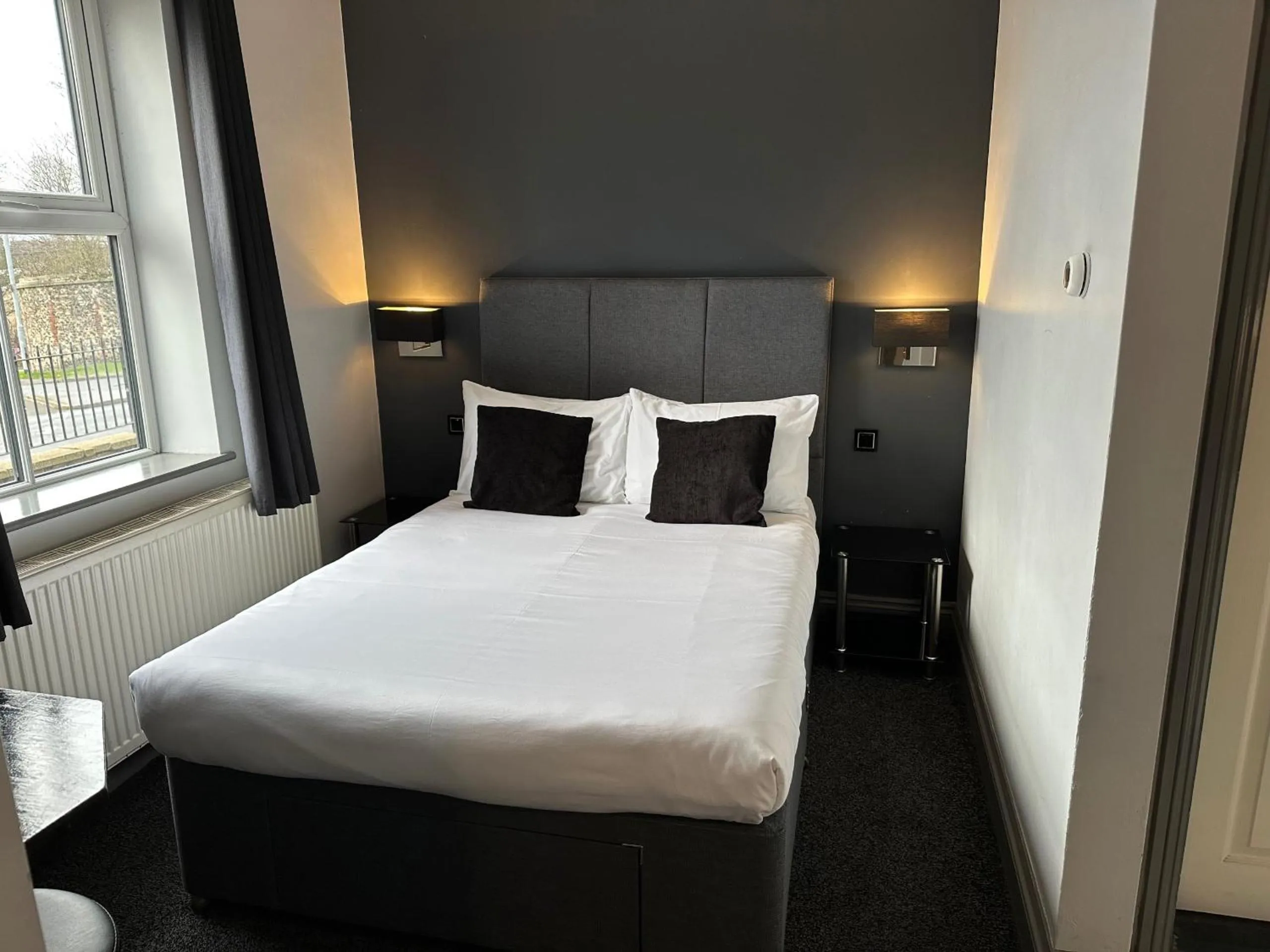 Bedroom, Bed in The Castle