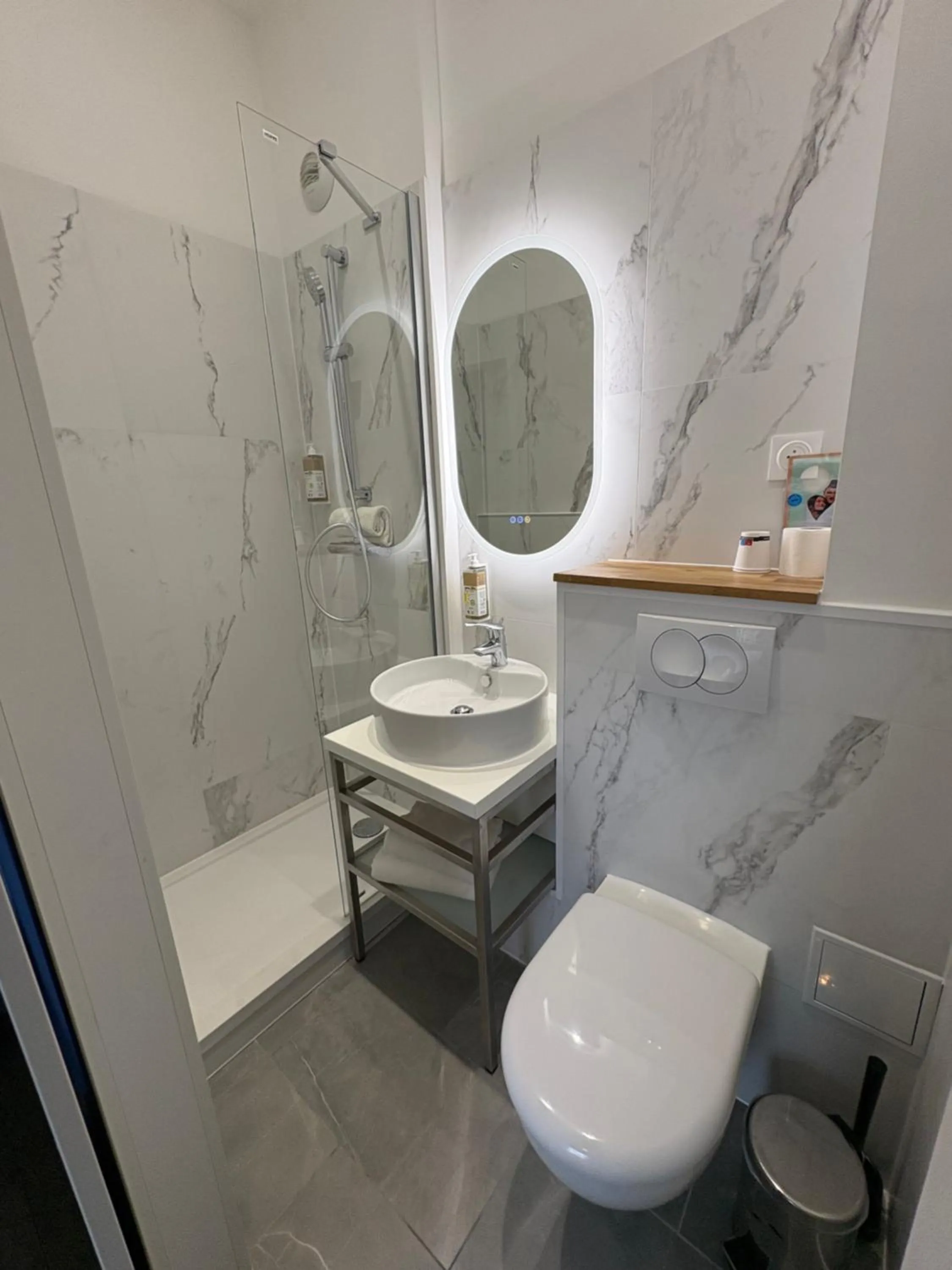 Shower in greet hotel Lille Gare Flandres - Groupe Accor