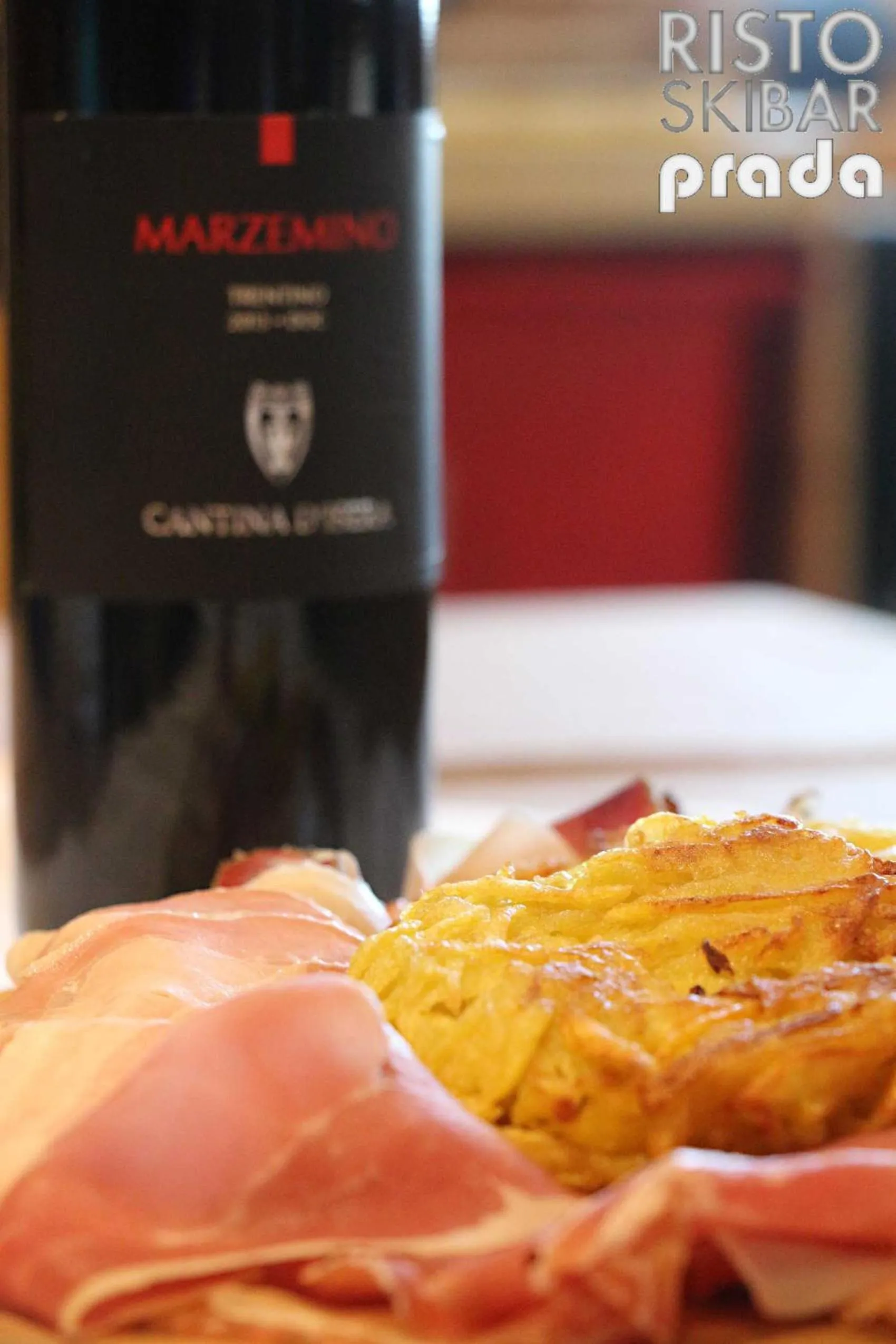 Restaurant/places to eat in Residence Prada