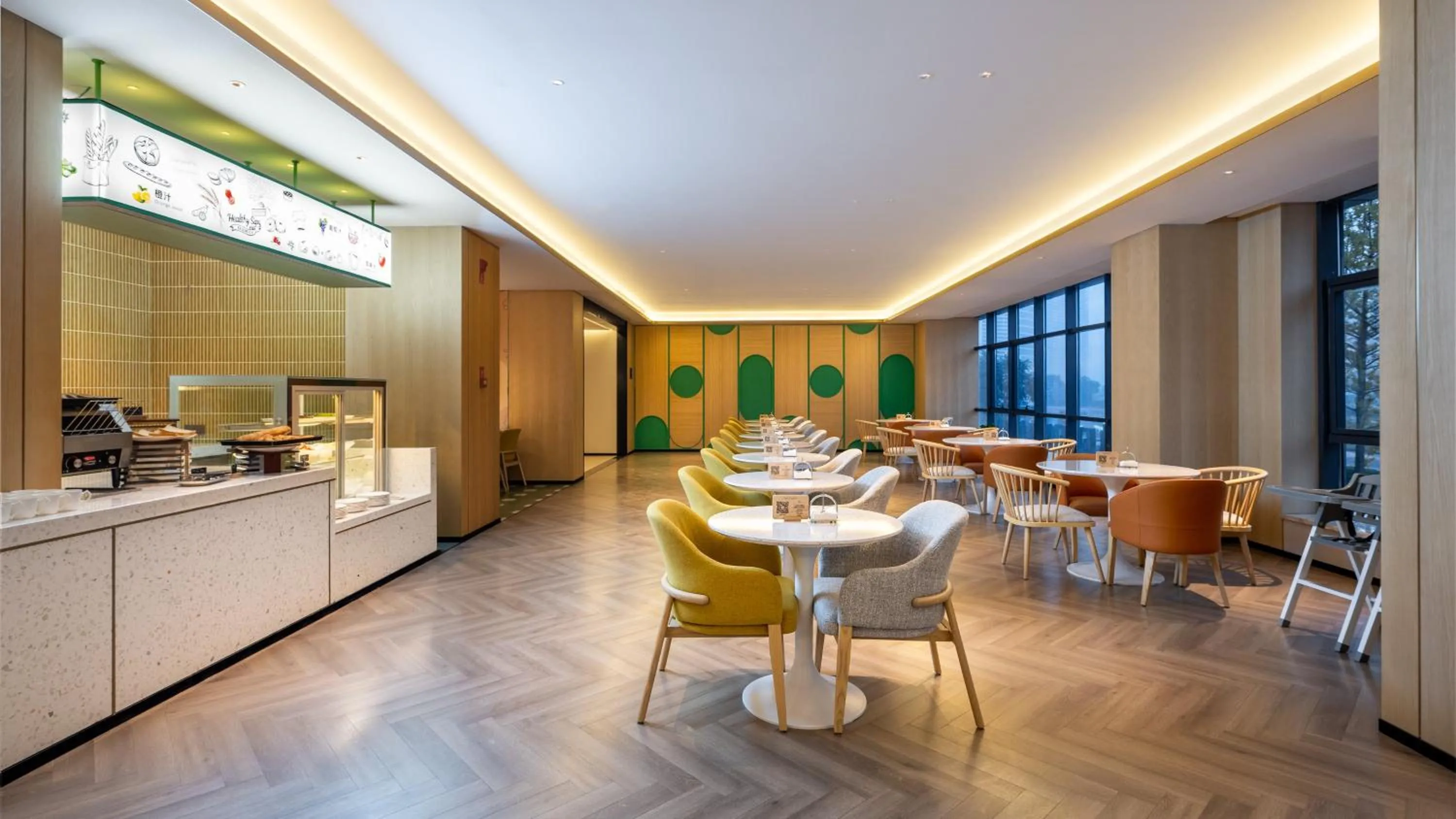 Restaurant/places to eat in Holiday Inn Express Chengdu Phoenix Mountain by IHG