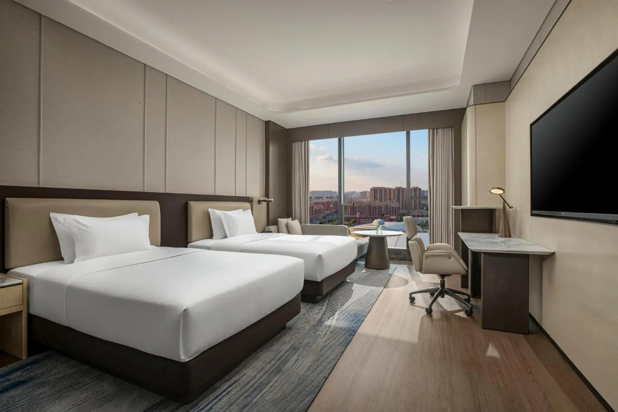 Standard Double Room with Two Double Beds in Crowne Plaza Linyi Olympic Sports Centre by IHG Standard Double Room with Two Double Beds in Crowne Plaza Linyi Olympic Sports Centre by IHG